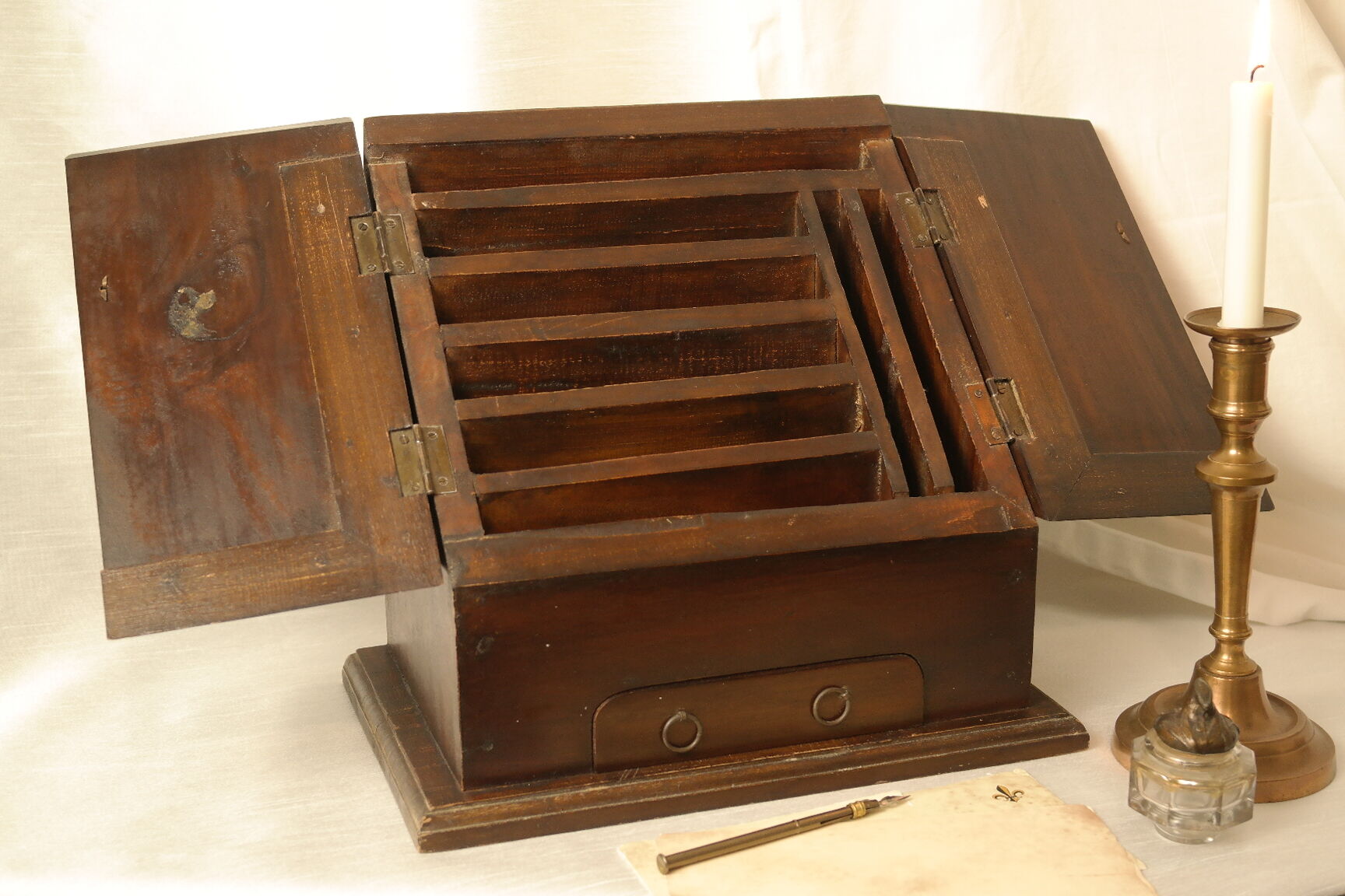 Antique table cabinet in solid mahogany XXth