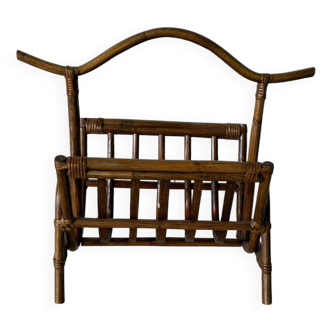 Vintage rattan magazine rack – natural curves and bohemian spirit