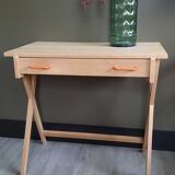 Light wood desk with large drawer