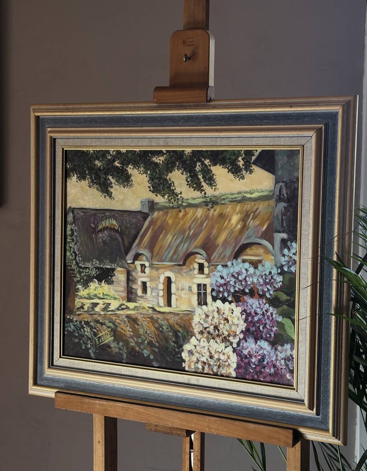 Oil on canvas framed – House with hydrangeas, Yvonne Sellier