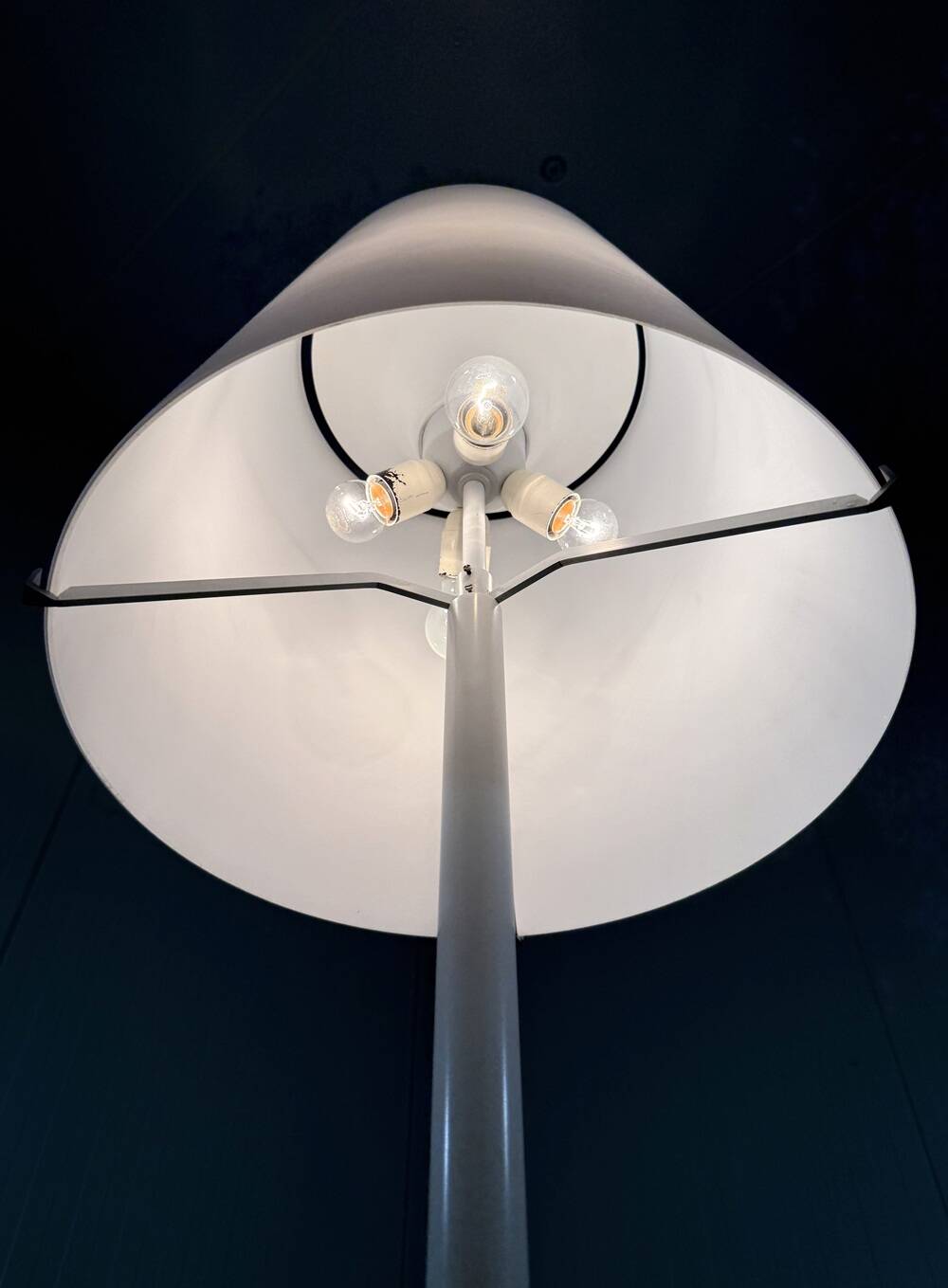 Fontana Arte floorlamp Lumen Italy 1970's