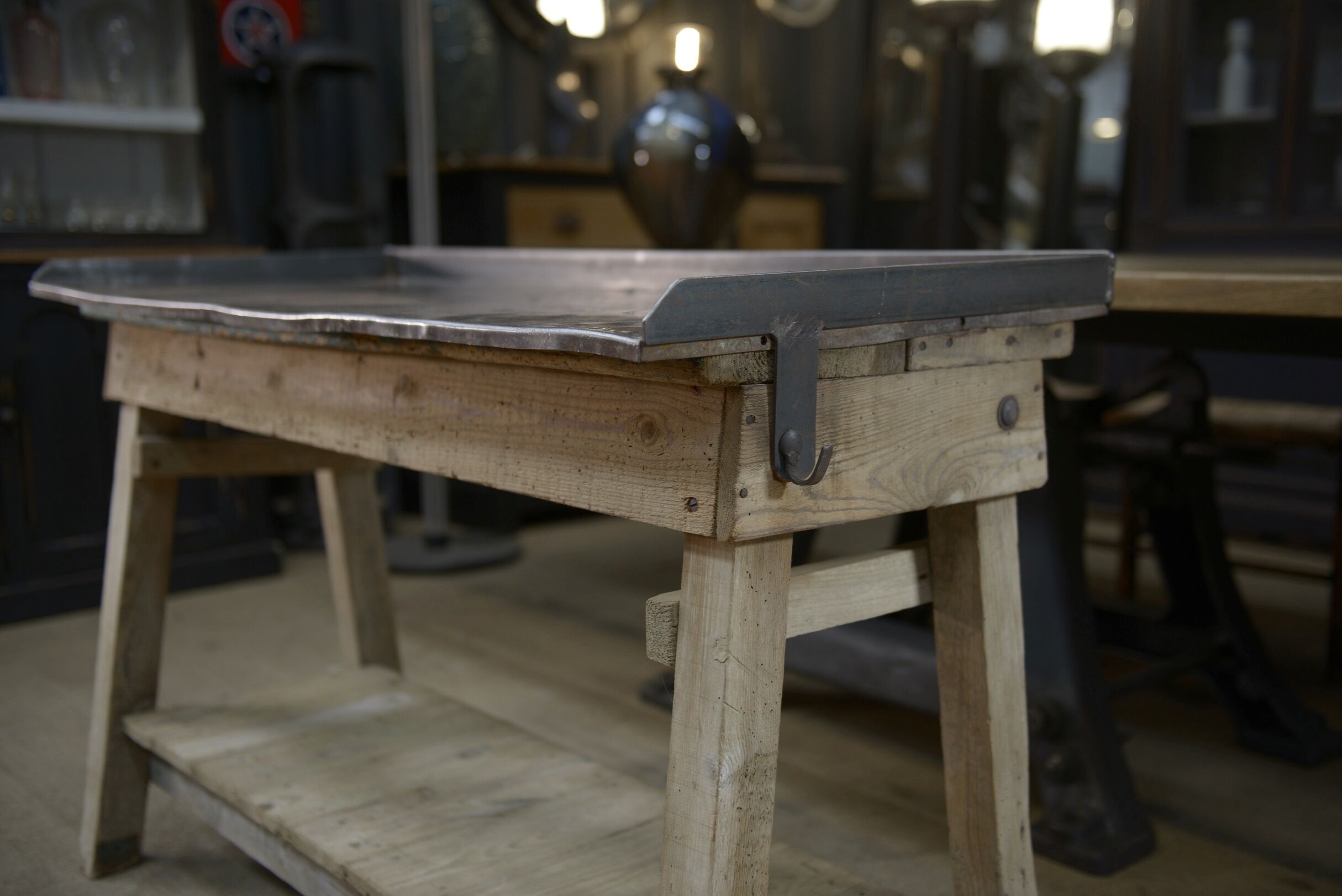 Industrial console table in fir and metal 1930