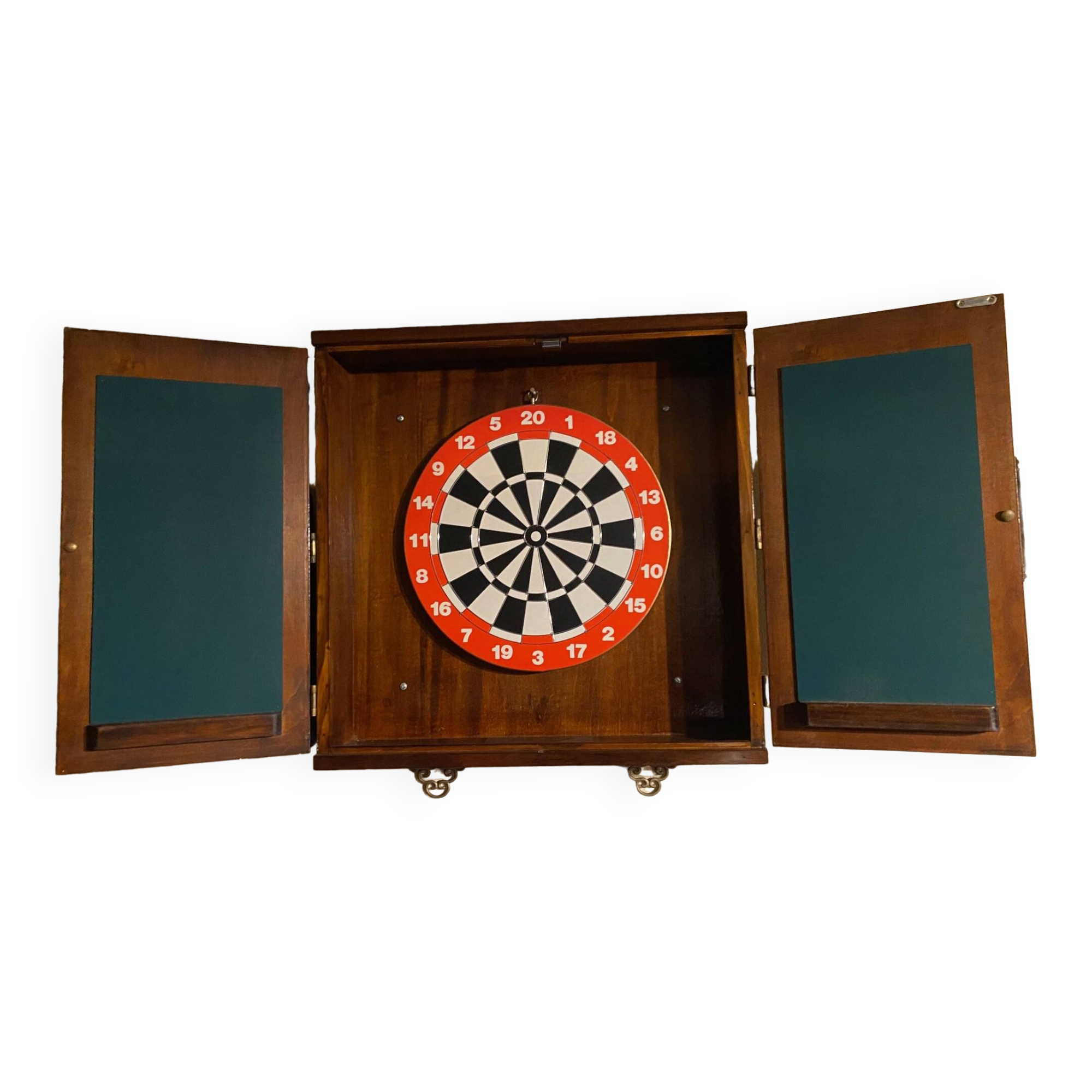 Wall mounted dartboard cabinet