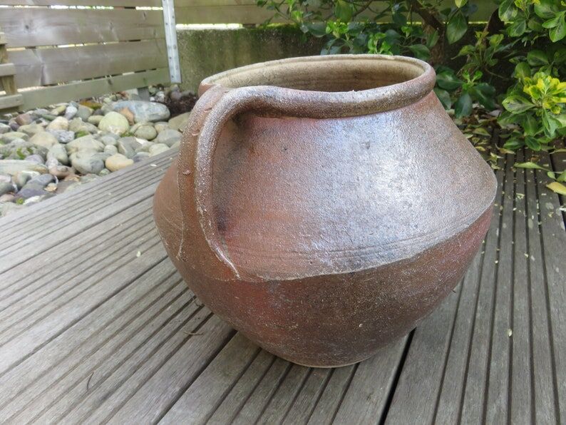 Terracotta flower pot with handle 30s 40s