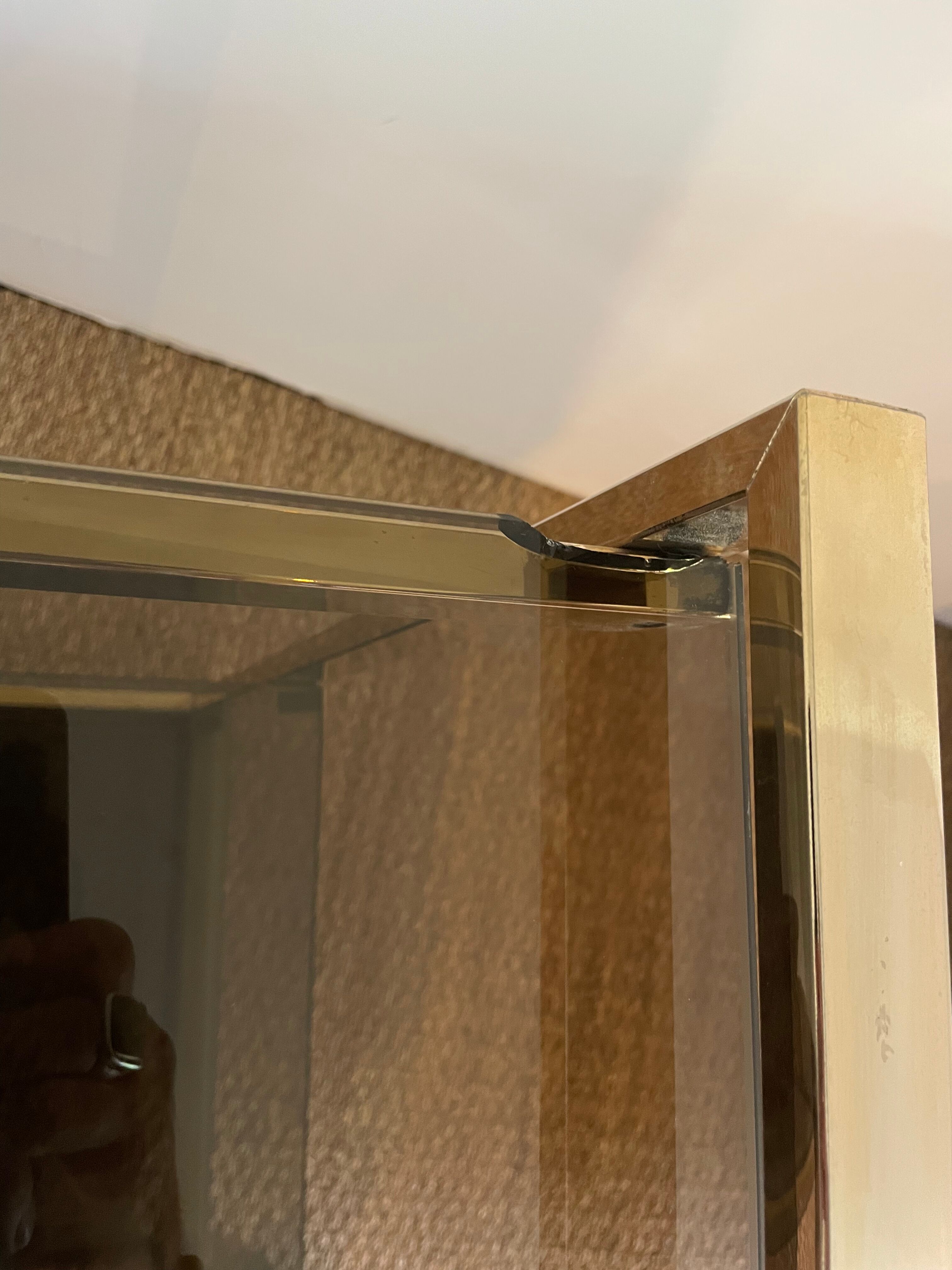 Low shelf gold metal design 70/80