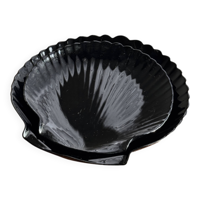 Duo plats coquilles verre noir vintage D32 et D26
