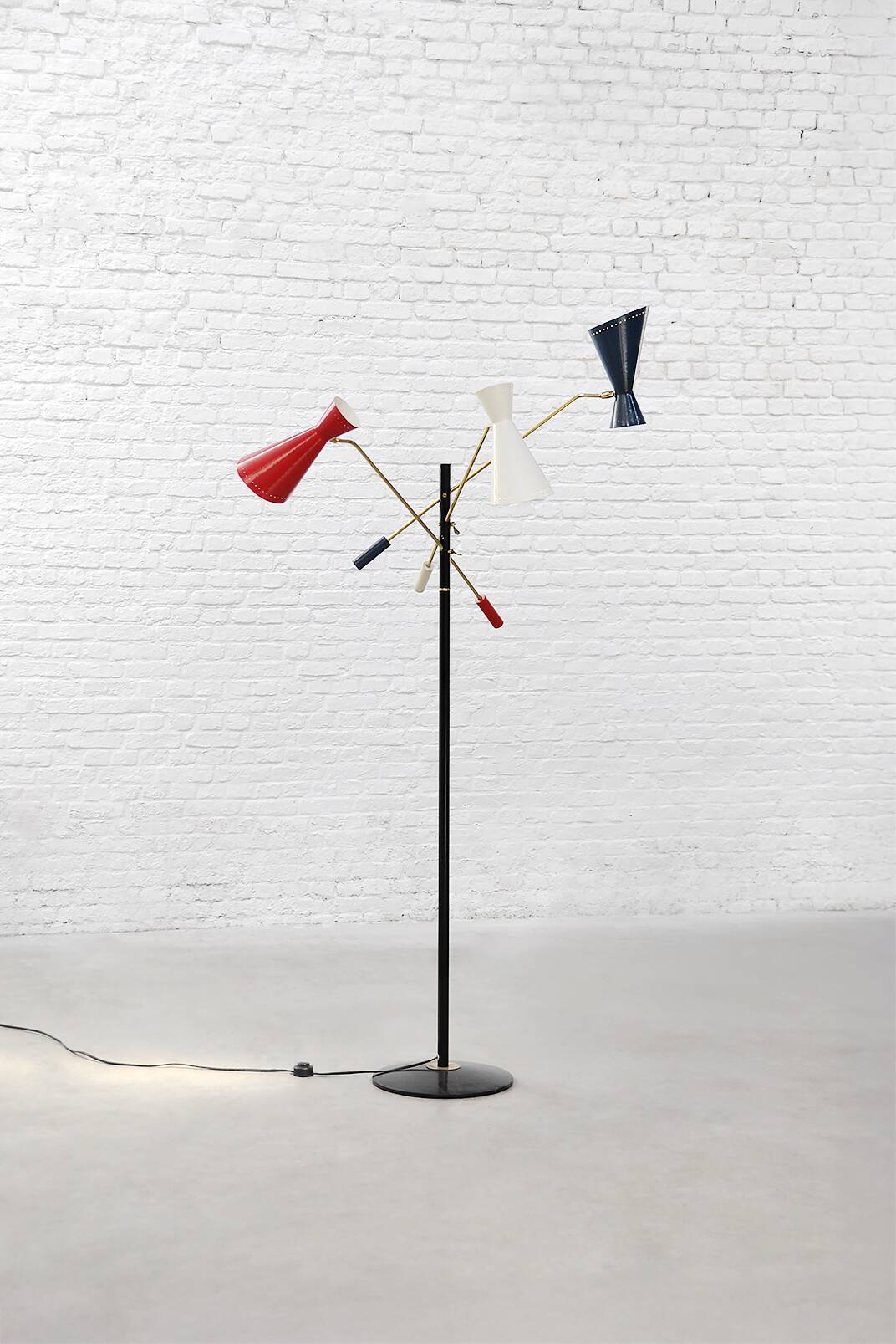 Original Italian 'Triennale' floor lamp attributed to Stilnovo
