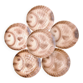 6 large Sarreguemines flat plates in fish barbotine
