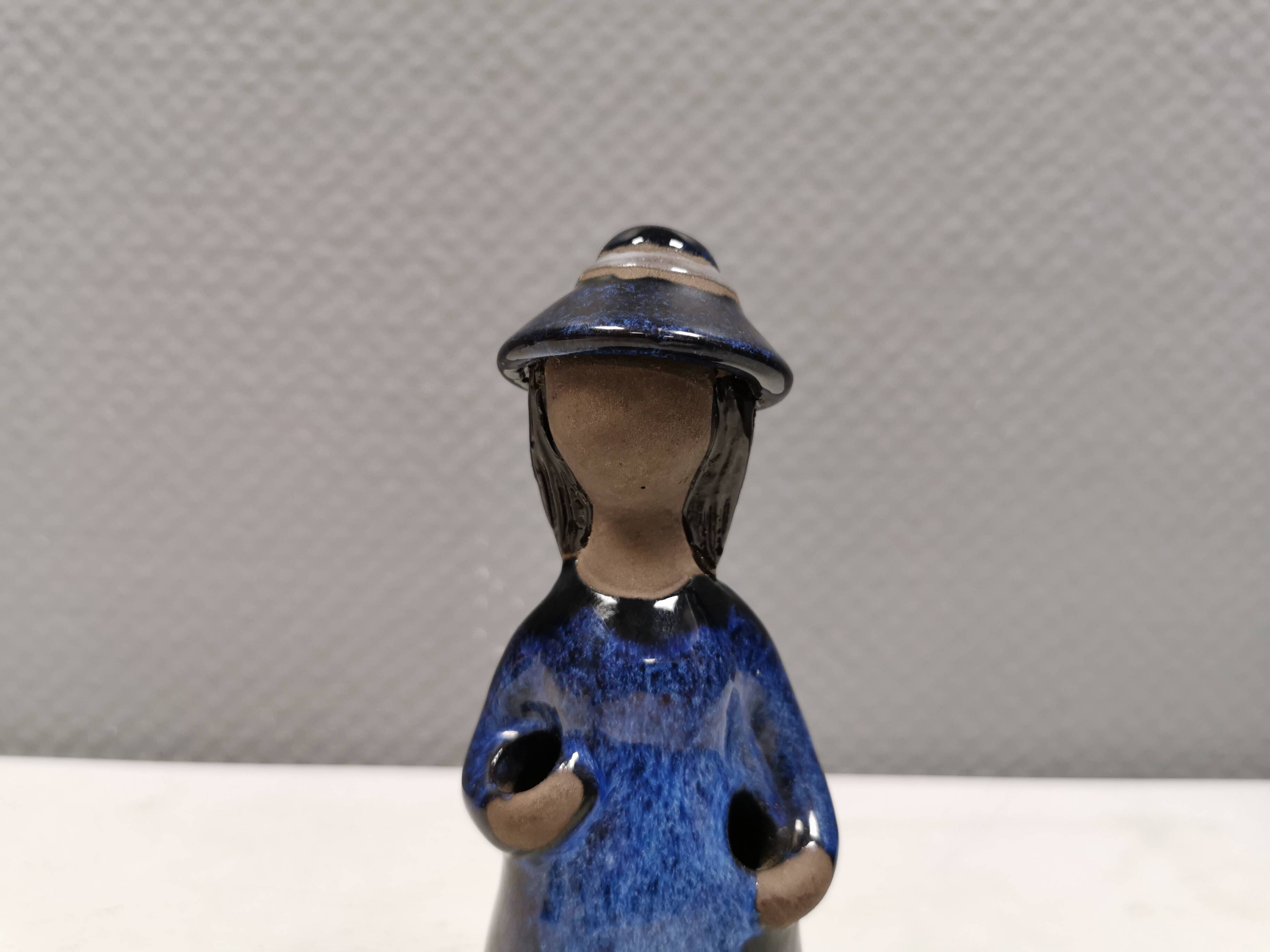 Beautiful vintage ceramic lady figurine by Elsi Bourelius Sweden 1980s