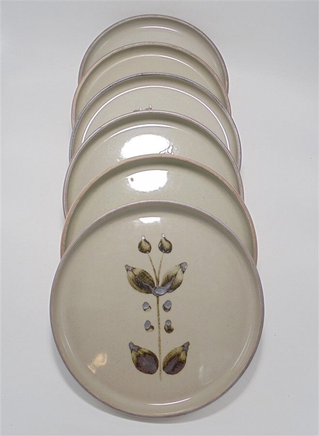 Series of 6 stoneware plates