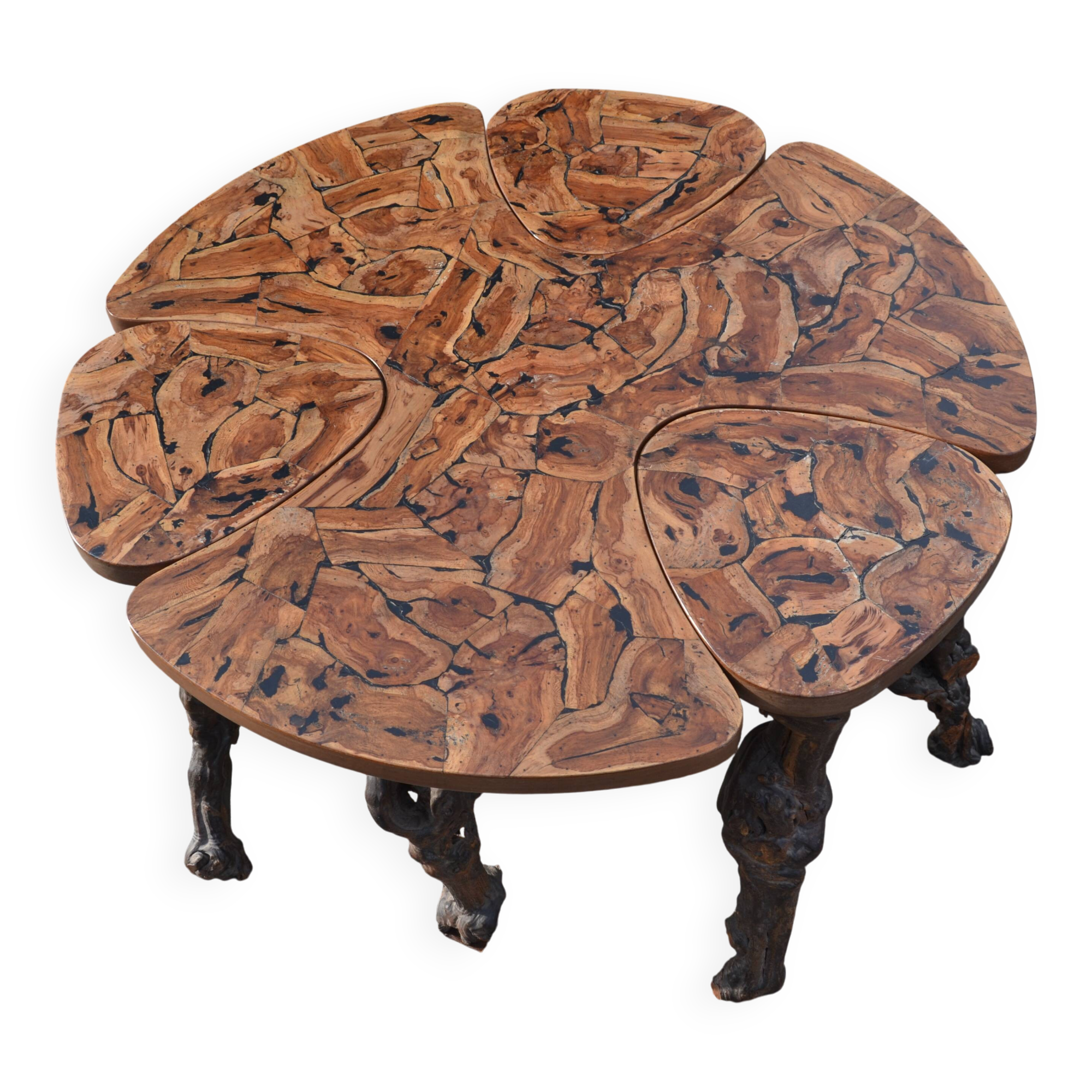 Modular coffee table in vine shoot marquetry.