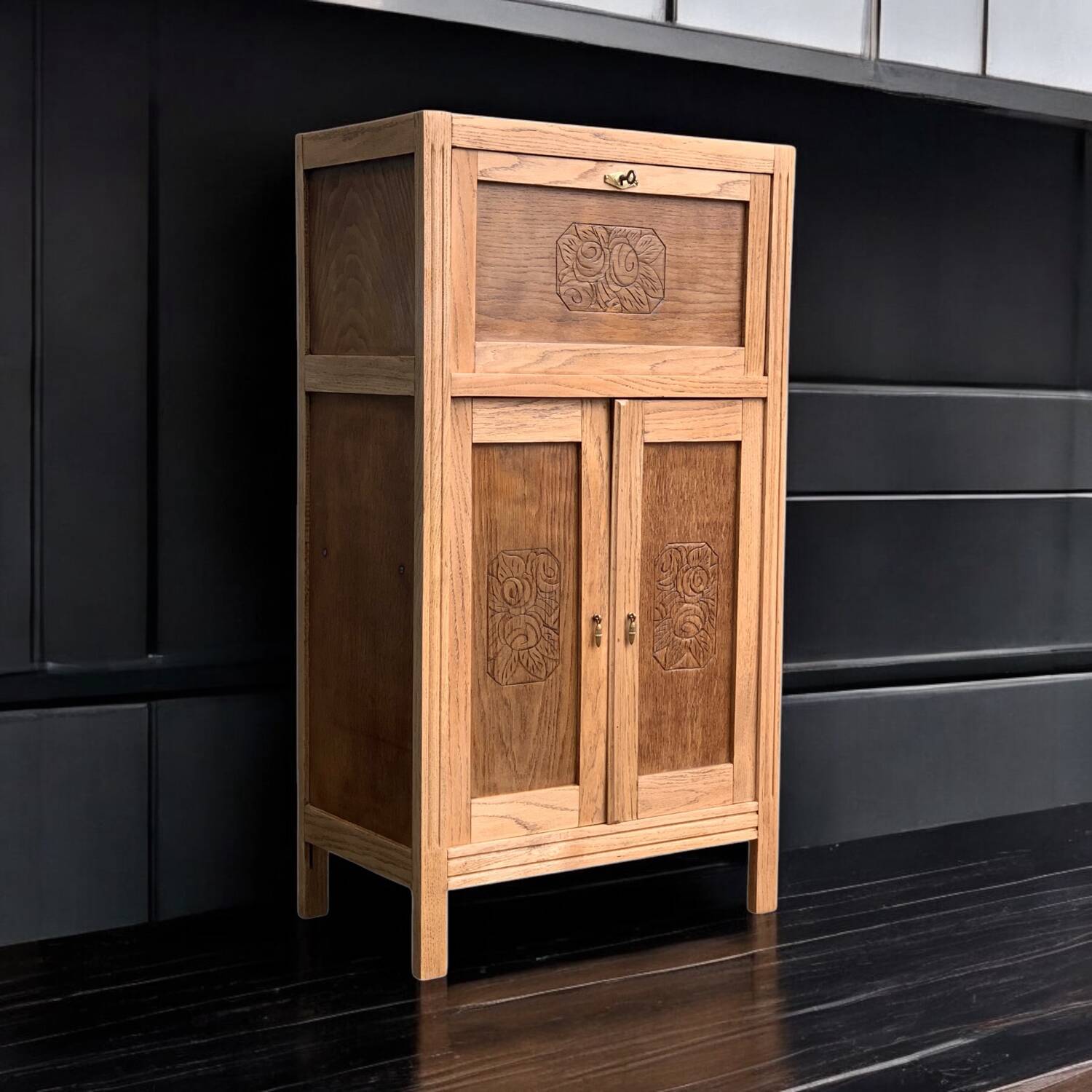 Parisian art deco sideboard in raw oak 1930