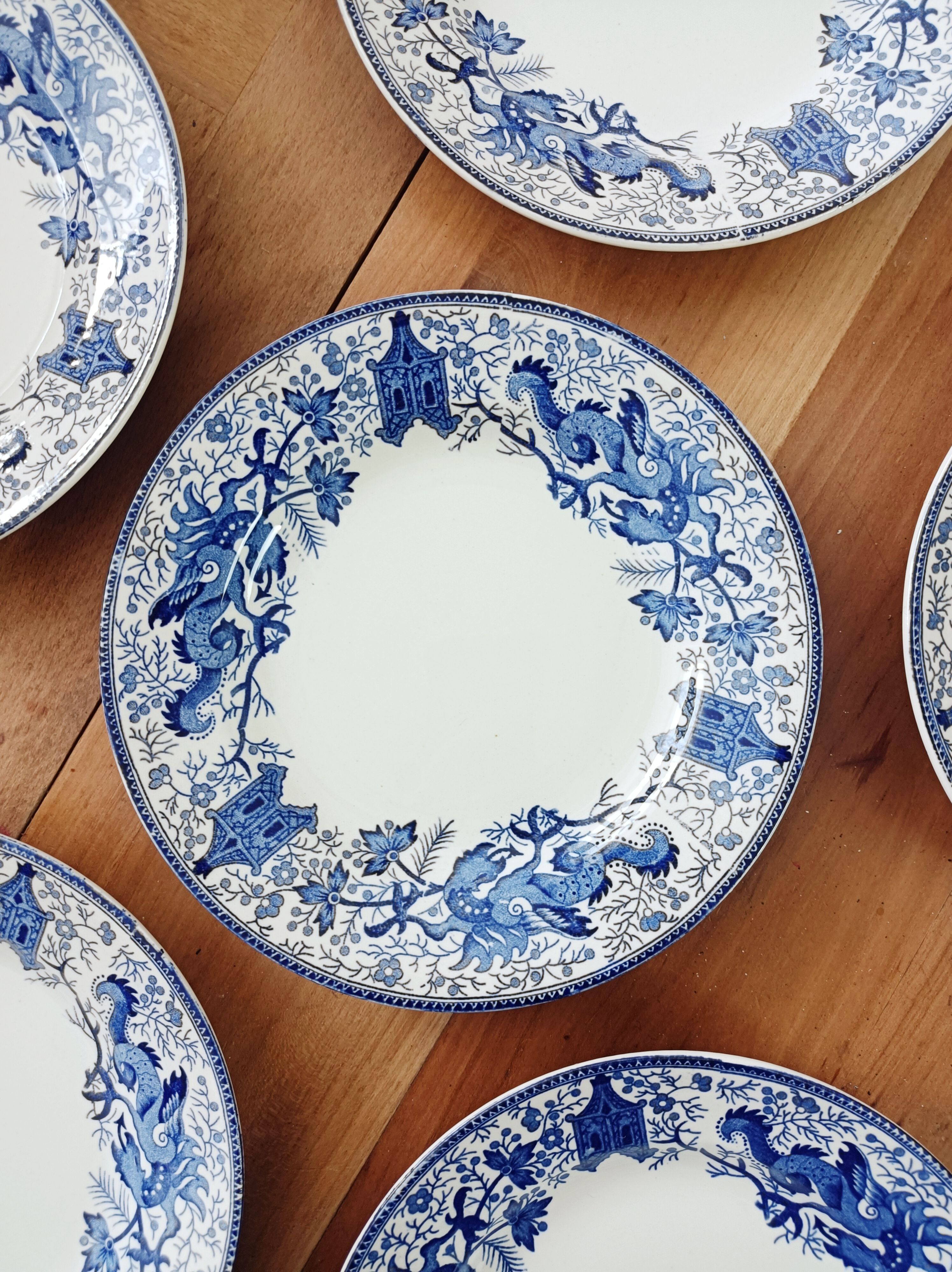 Set of 6 Boch Dragon dessert plates