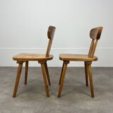 Chaises brutalistes pin massif style chalet