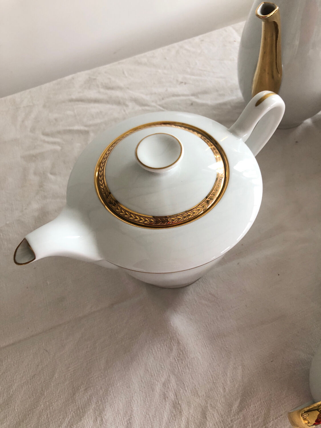 27-piece coffee and tea service in white Limoges porcelain Georges Boyer