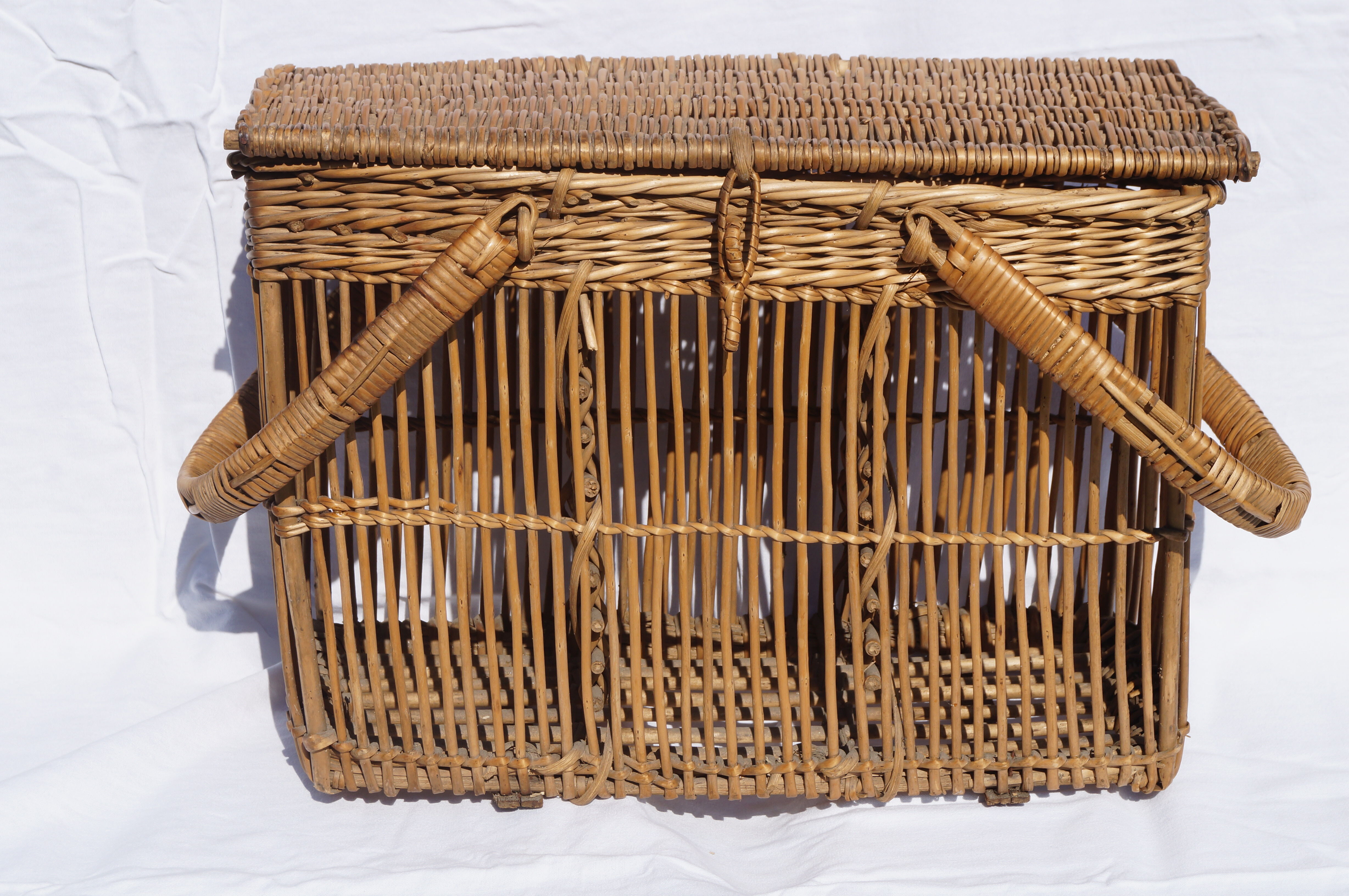 Wicker basket
