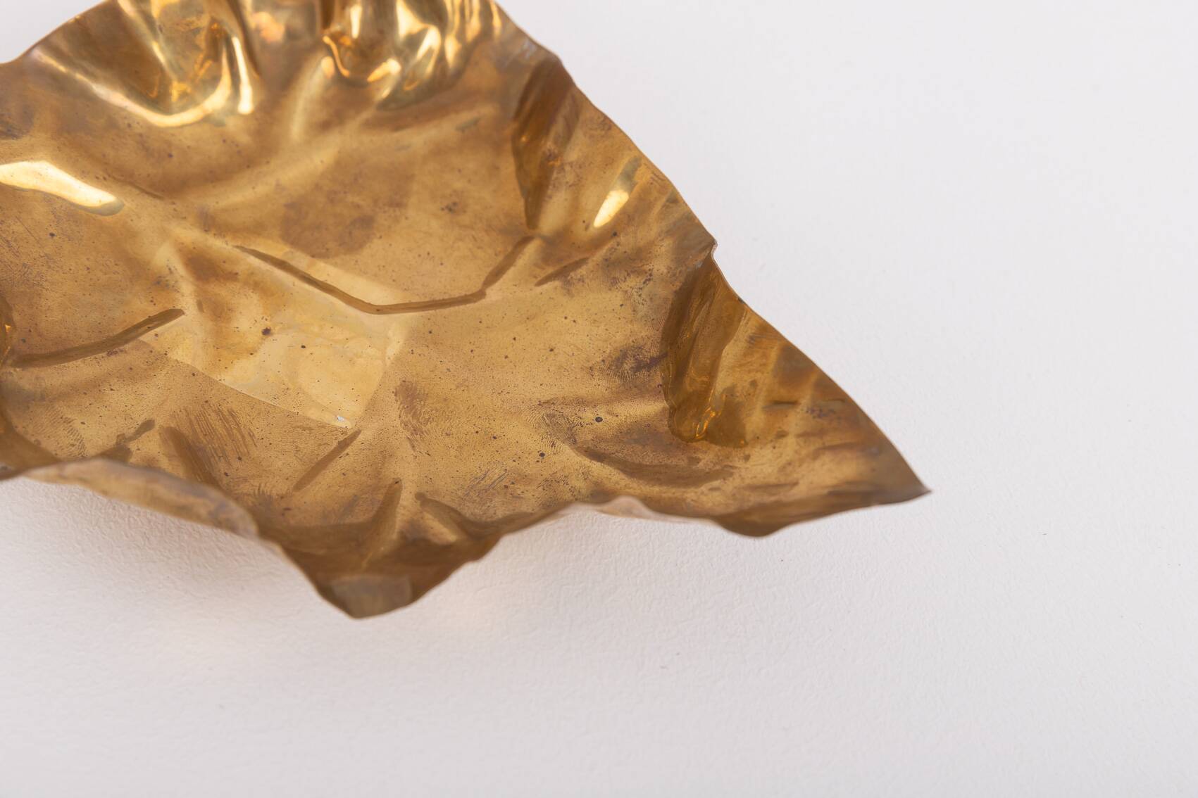 Decorative brass leaf bowl set, Italy