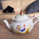 rooster coffee or teapot