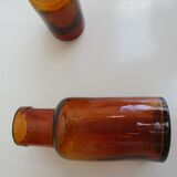 Lot  de 3 flacons anciens en verre ambré