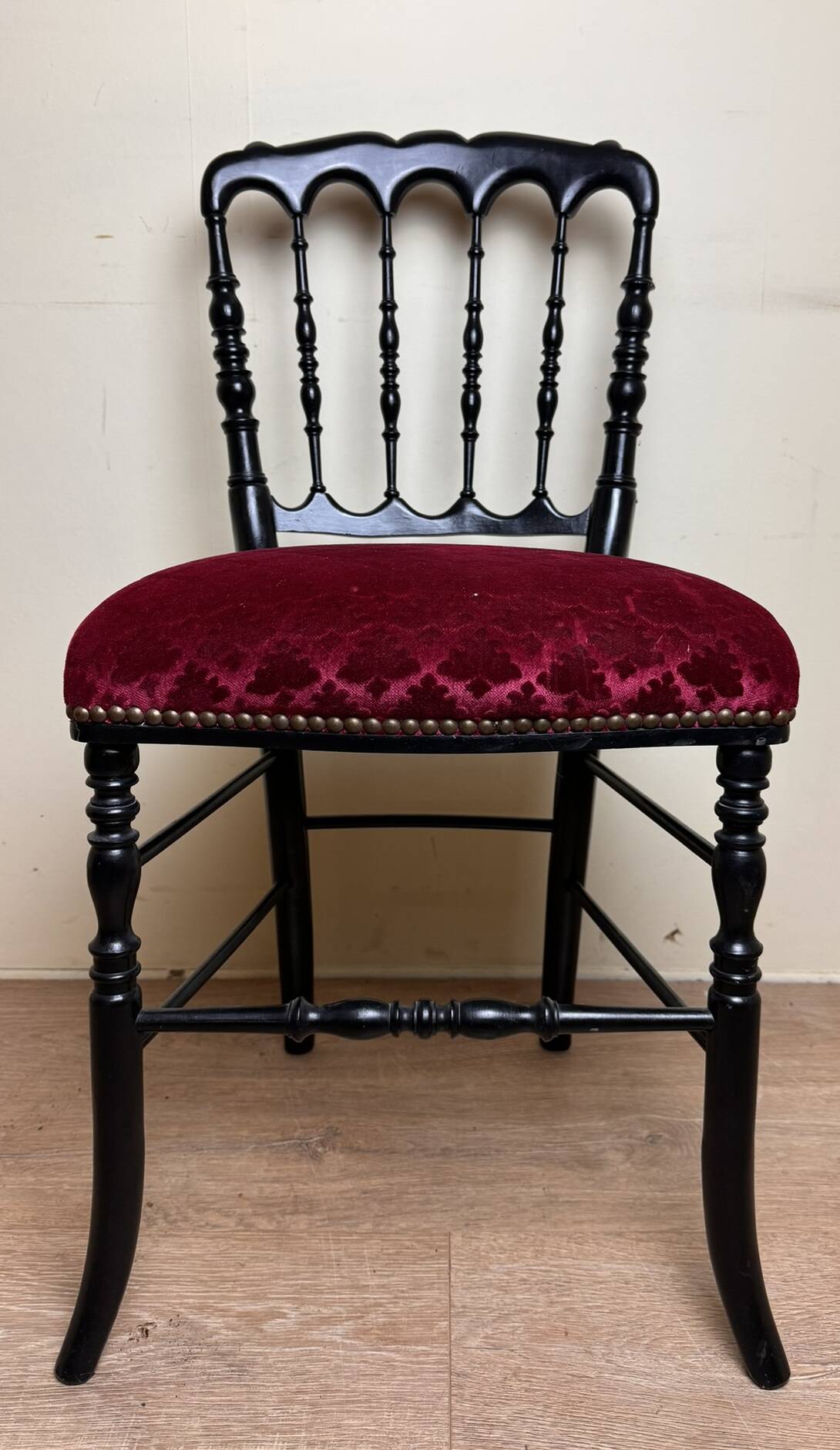 Napoleon III period theater chair