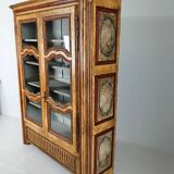 Vitrine française ancienne peinte