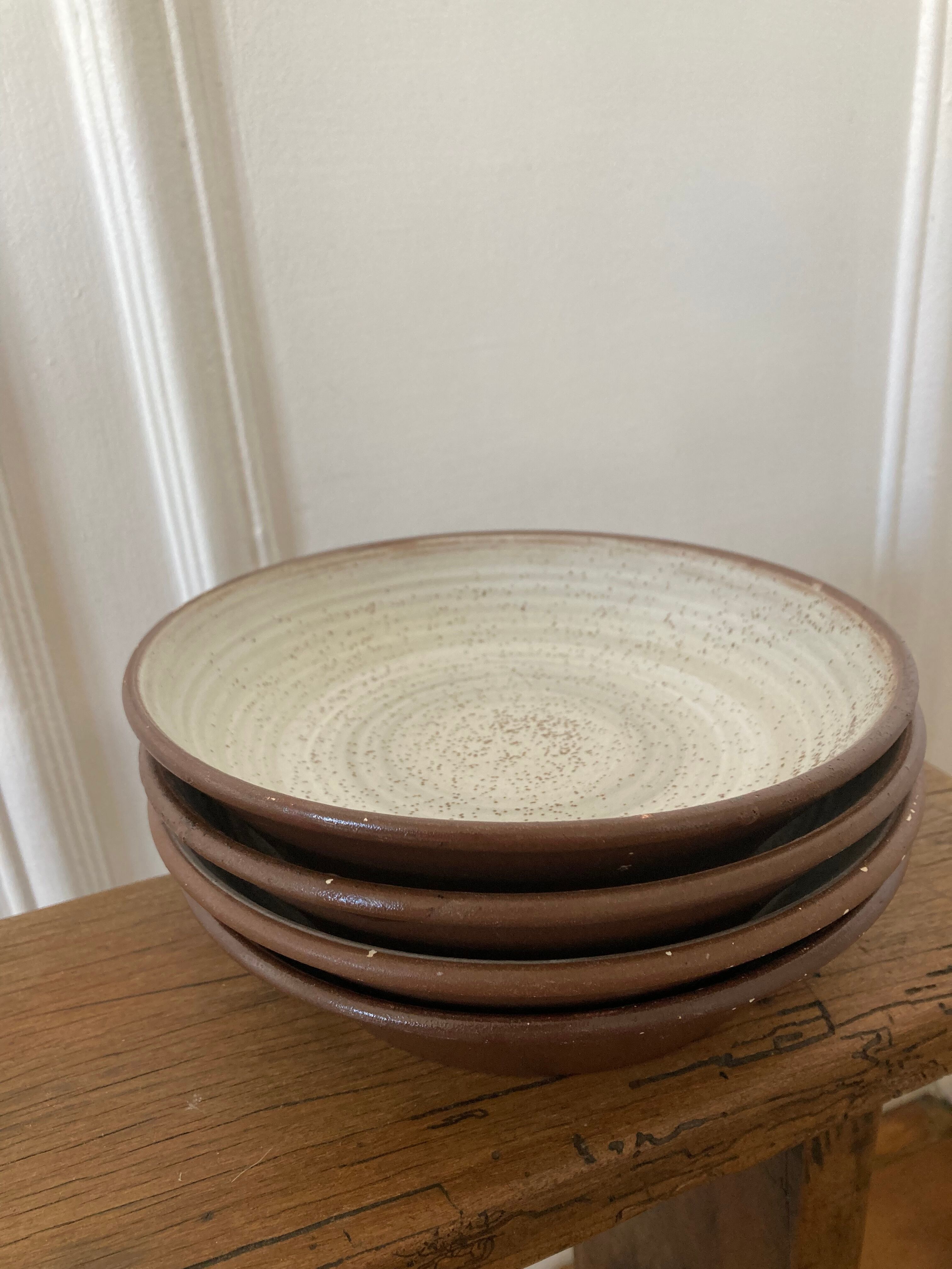 4 hollow sandstone plates