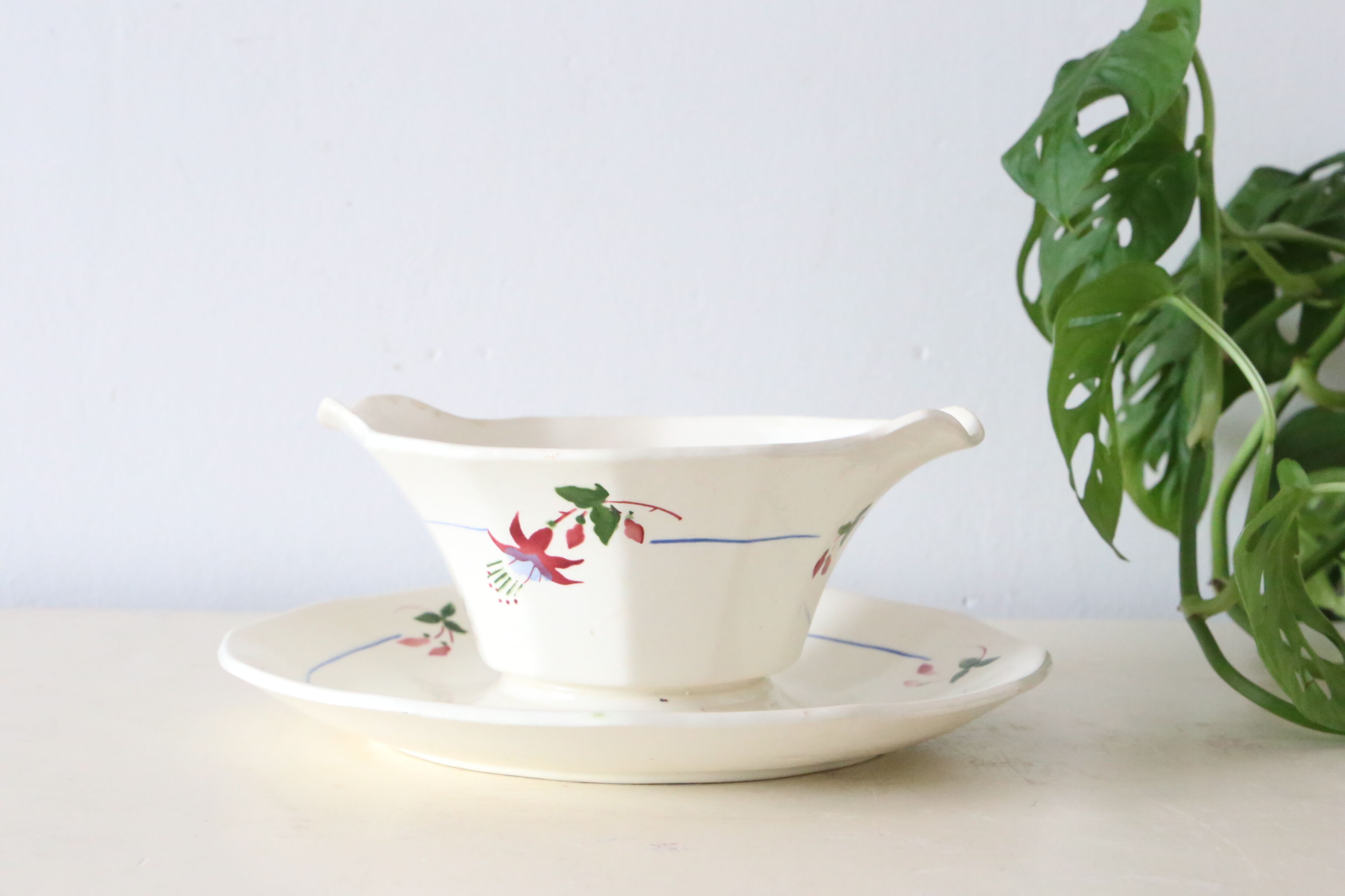 Saucière Sarreguemines, ceramic, Bermuda décor,