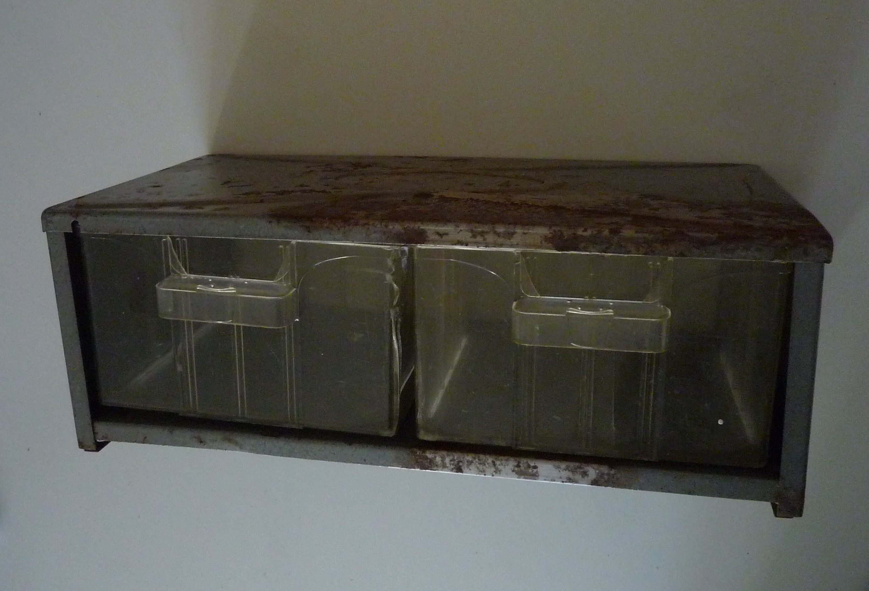 Small metal drawer box, vintage 70s