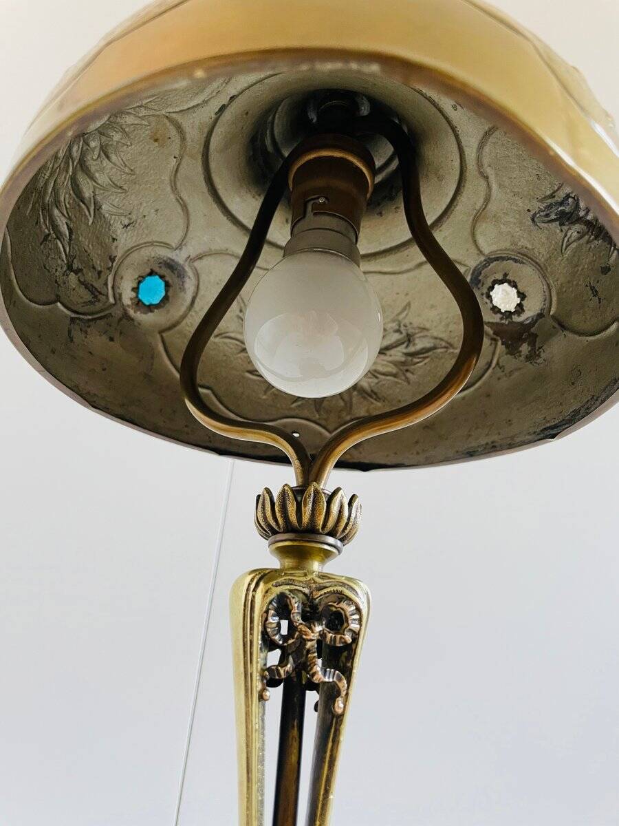 Lampe de table Art Nouveau en bronze, attribuée à Georges Leleu, début du 20e siècle.