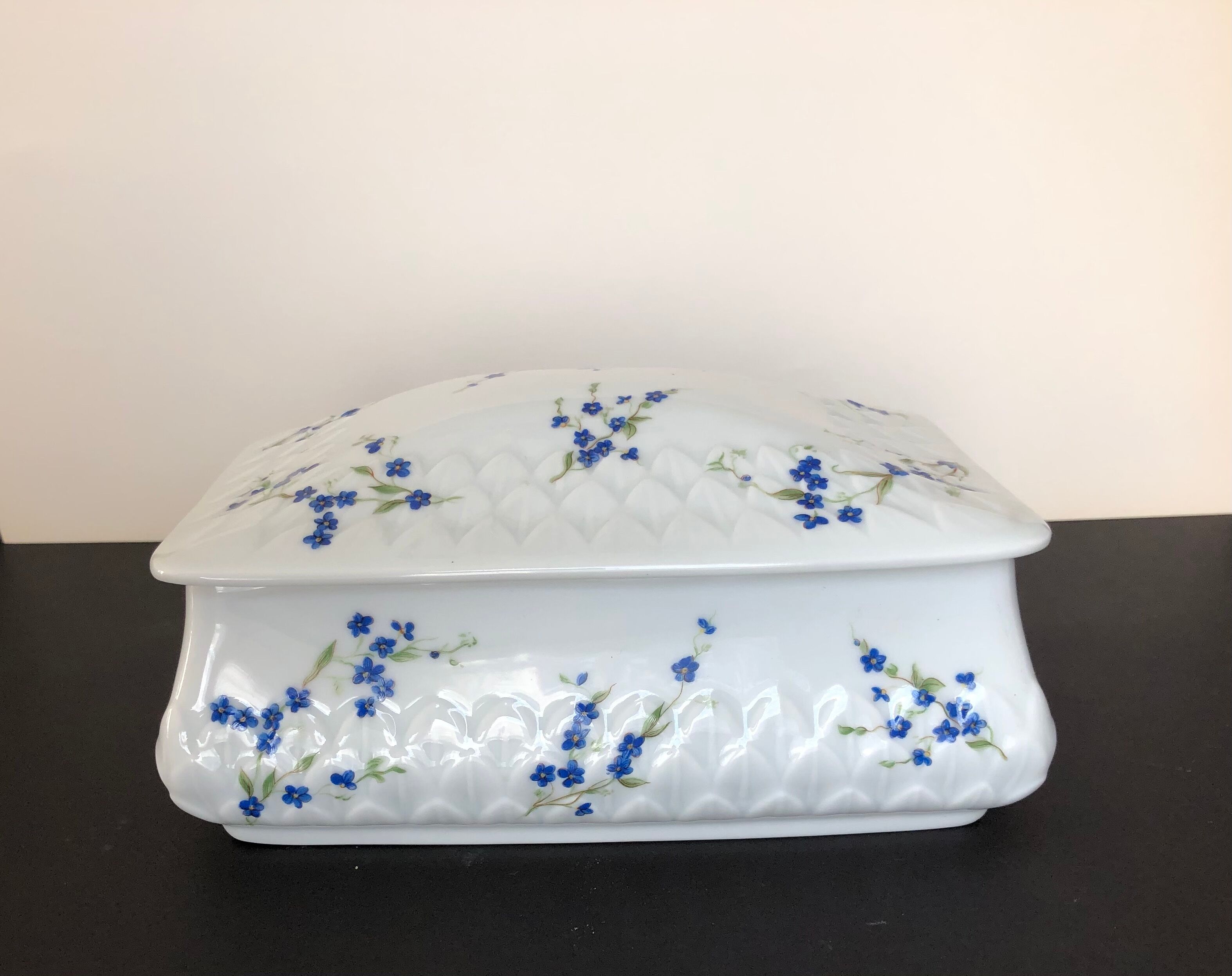 Limoges Bernardaud porcelain box