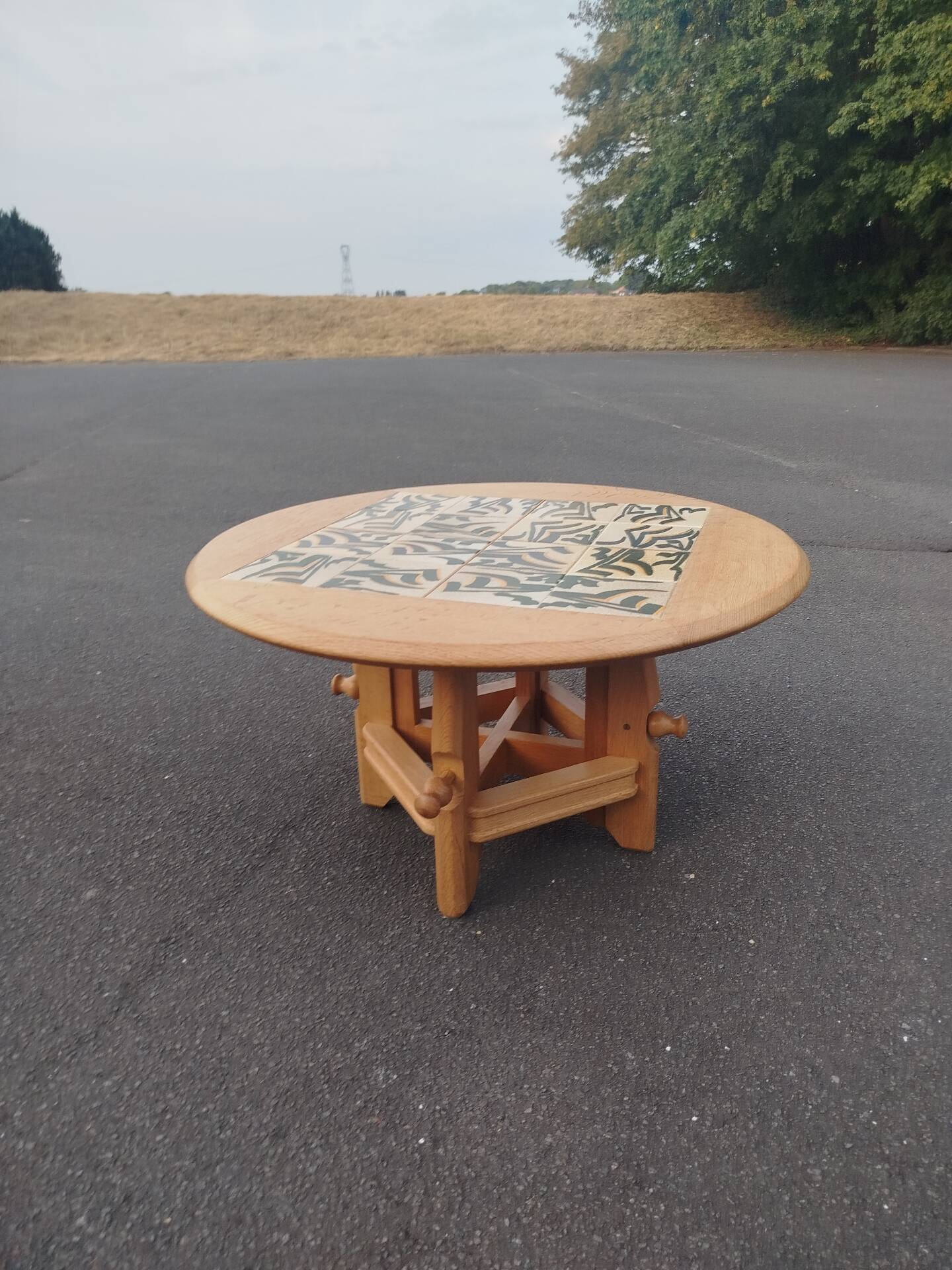 Table basse monte et baisse Guillerme et Chambron édition votre Maison