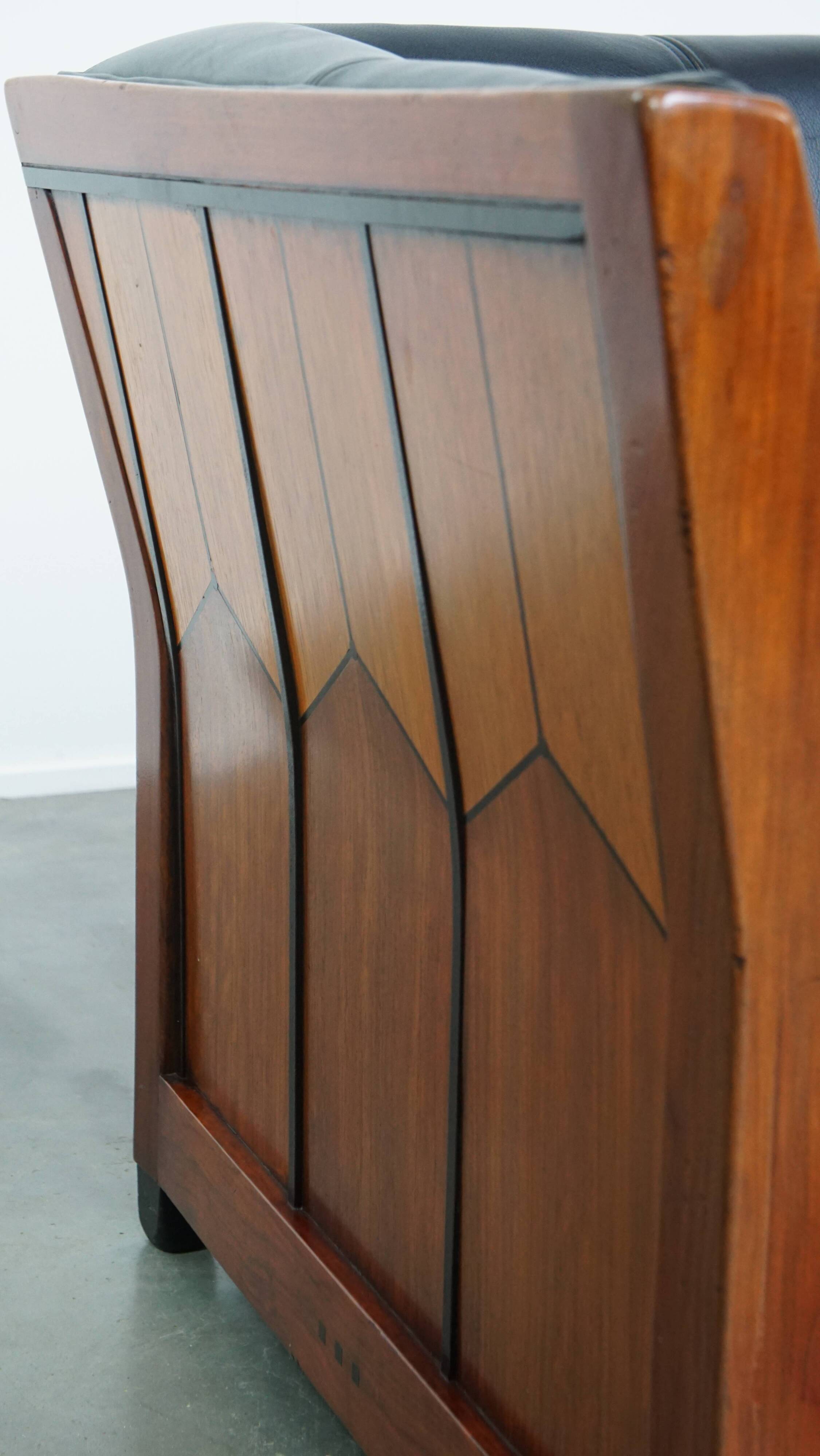 Art Deco 2.5-Seater Leather Sofa