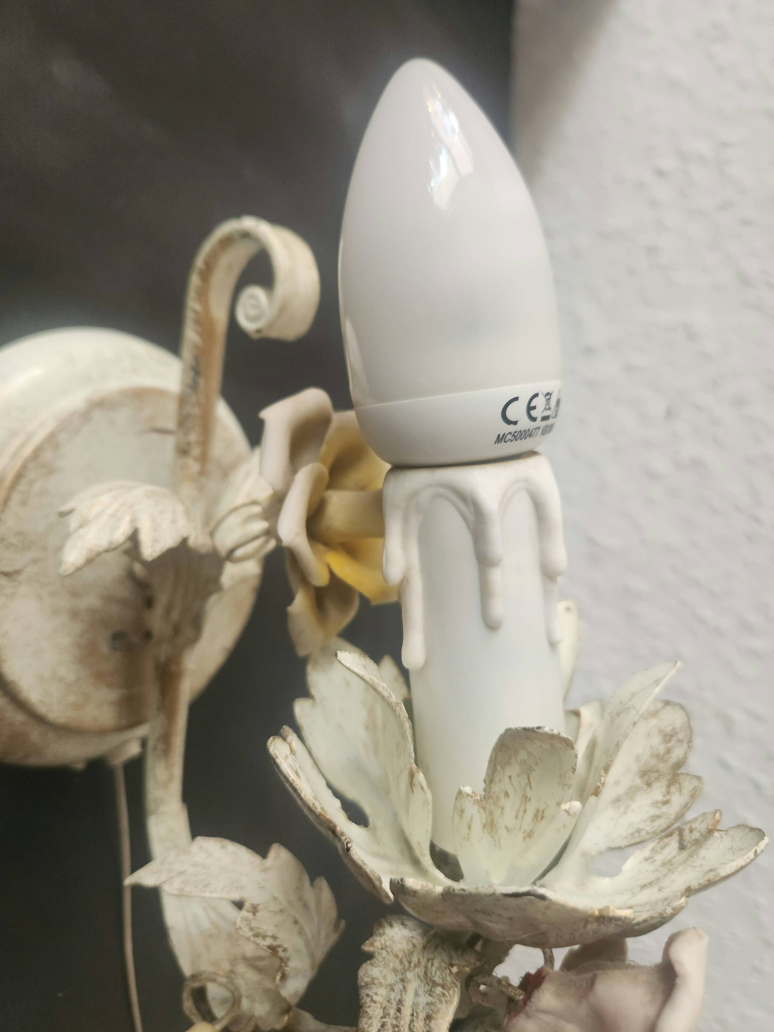 Set von 2 Shabby Chic Wandlampen Tole Schmiedeeisen Porzellan Rosen Blumen