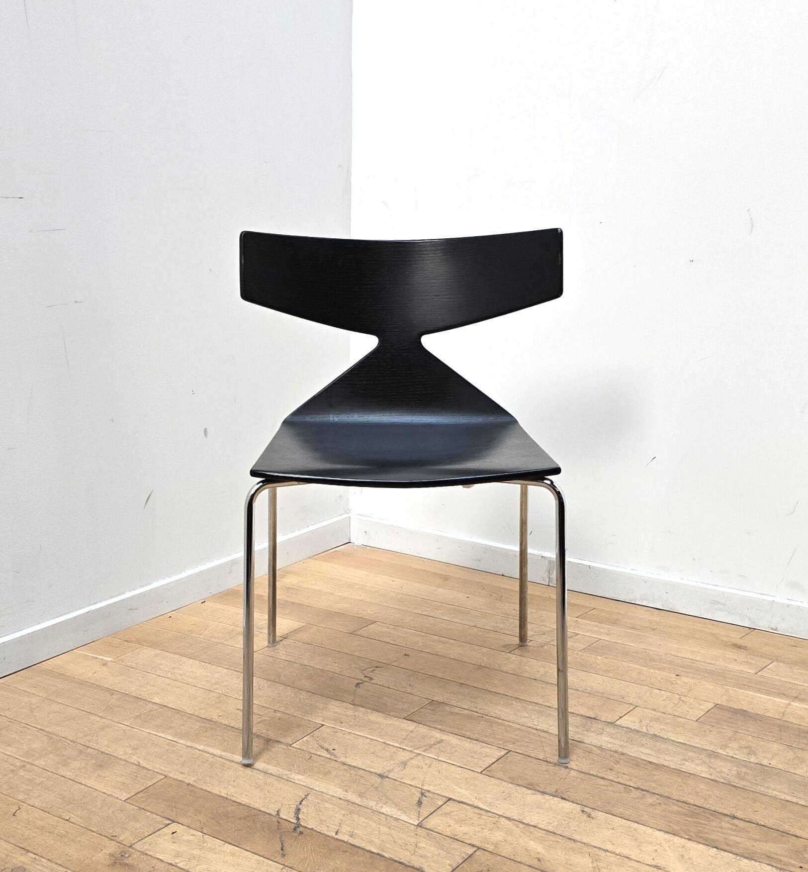 Set of 8 Saya dining chairs, Arper