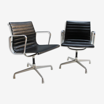 Paire de chaises EA108 par Eames pour Herman Miller