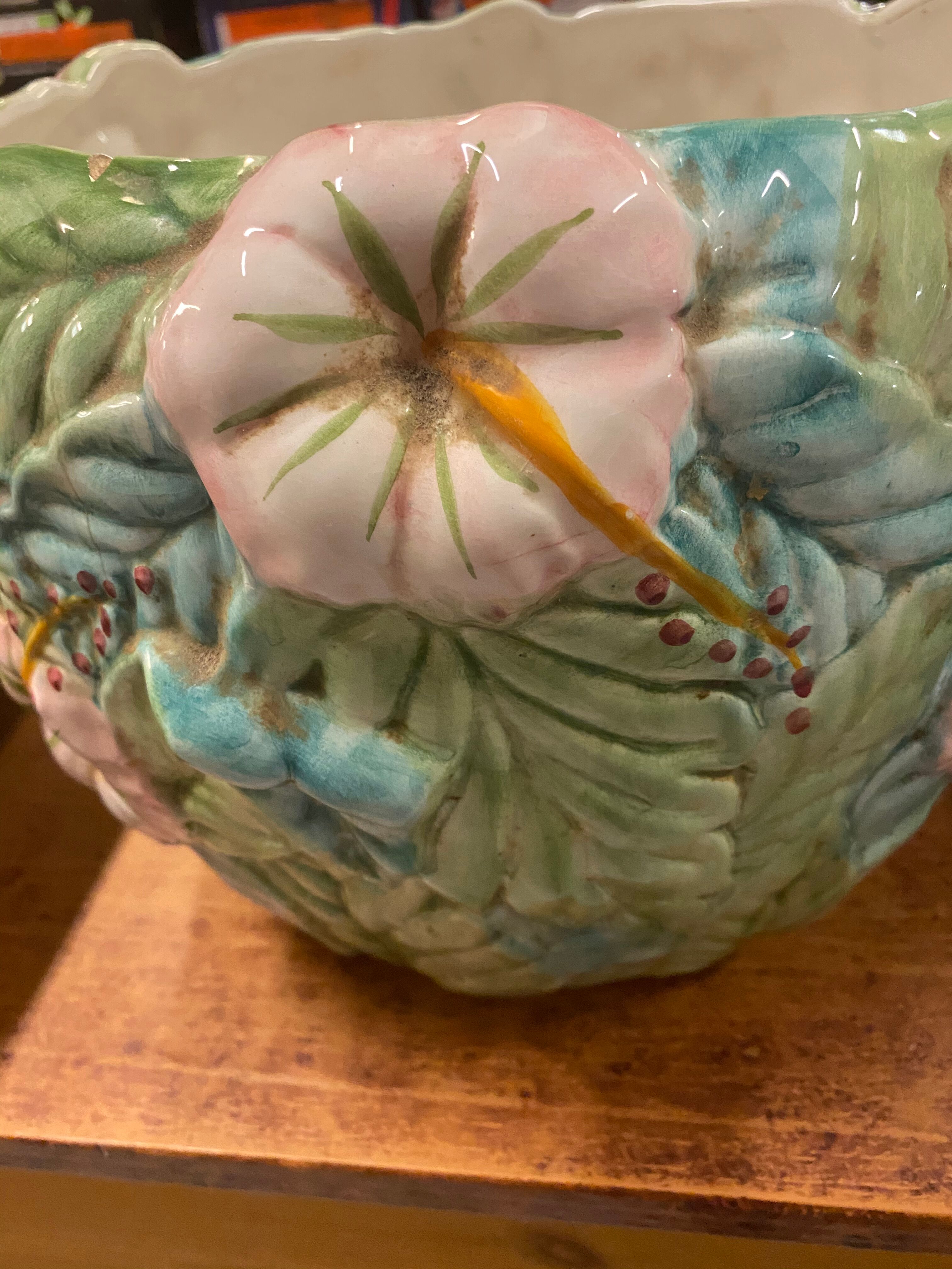 Cache pot