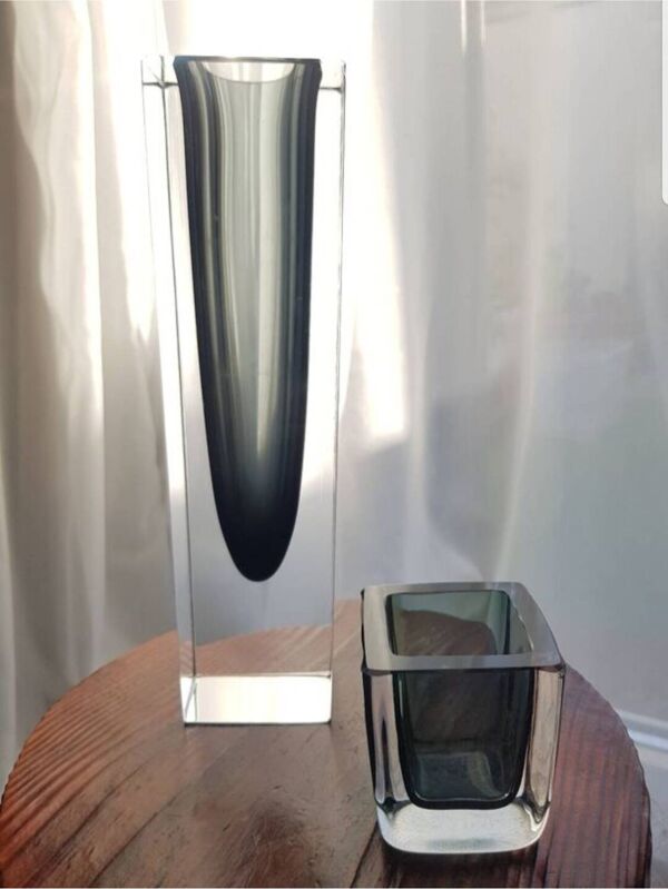 Paire de vases Sommerso en verre Murano noir