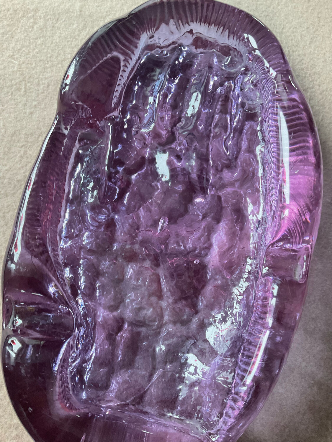 Empty vintage pocket in molded hand uralin
