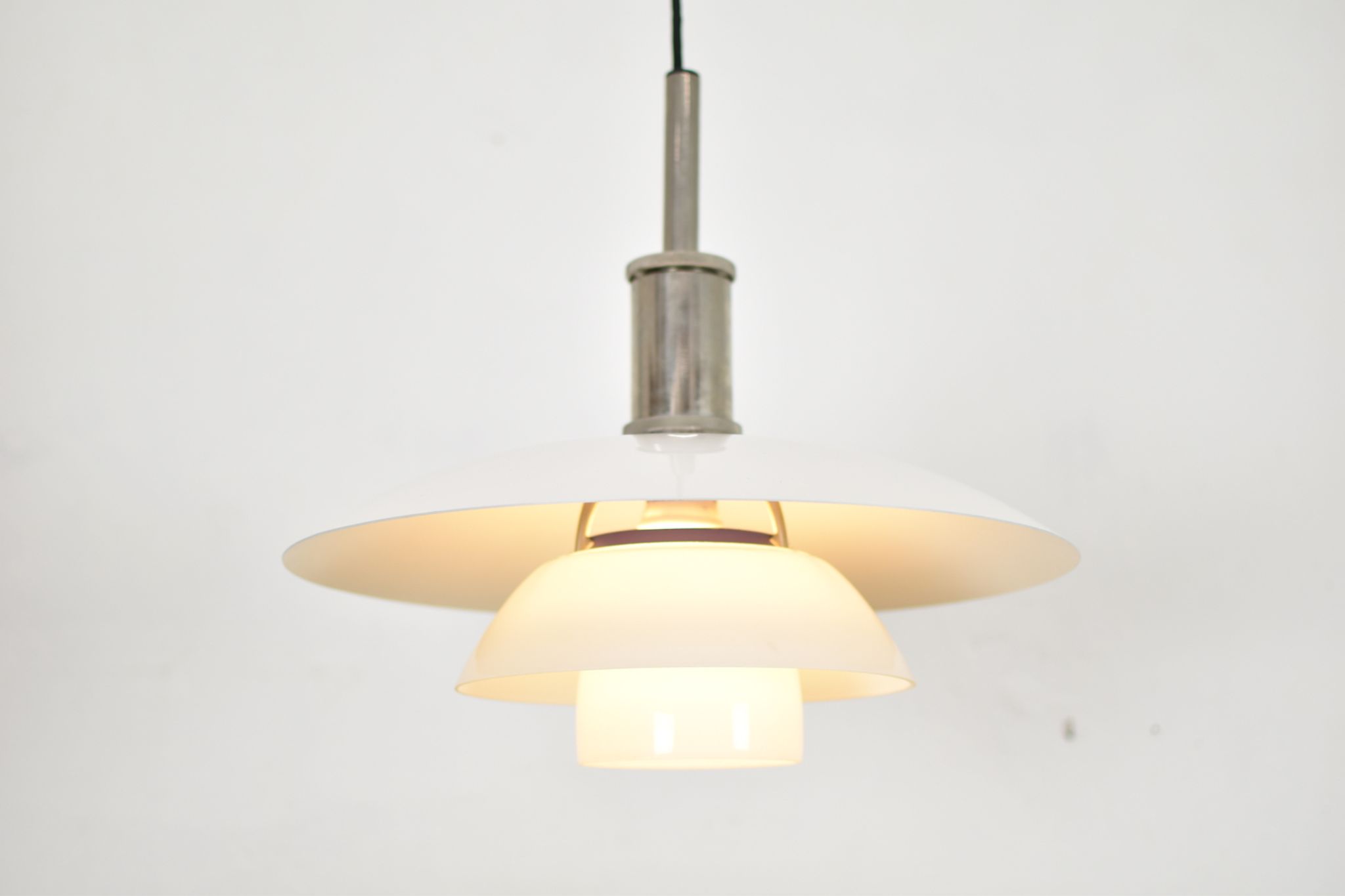 Suspension 41/2-4 de Poul Henningsen pour Louis Poulsen, Danemark 1940
