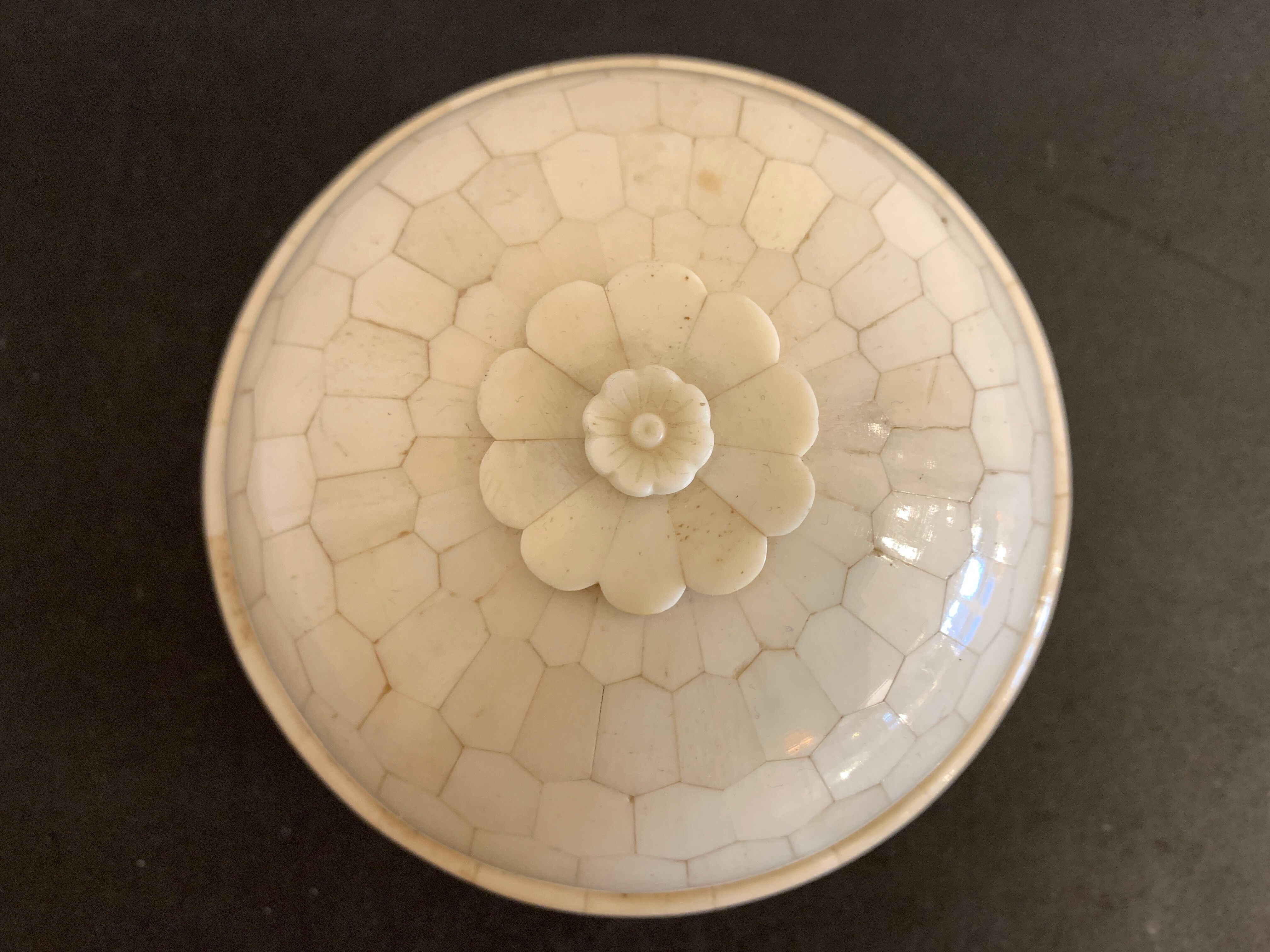 Round jewelry box