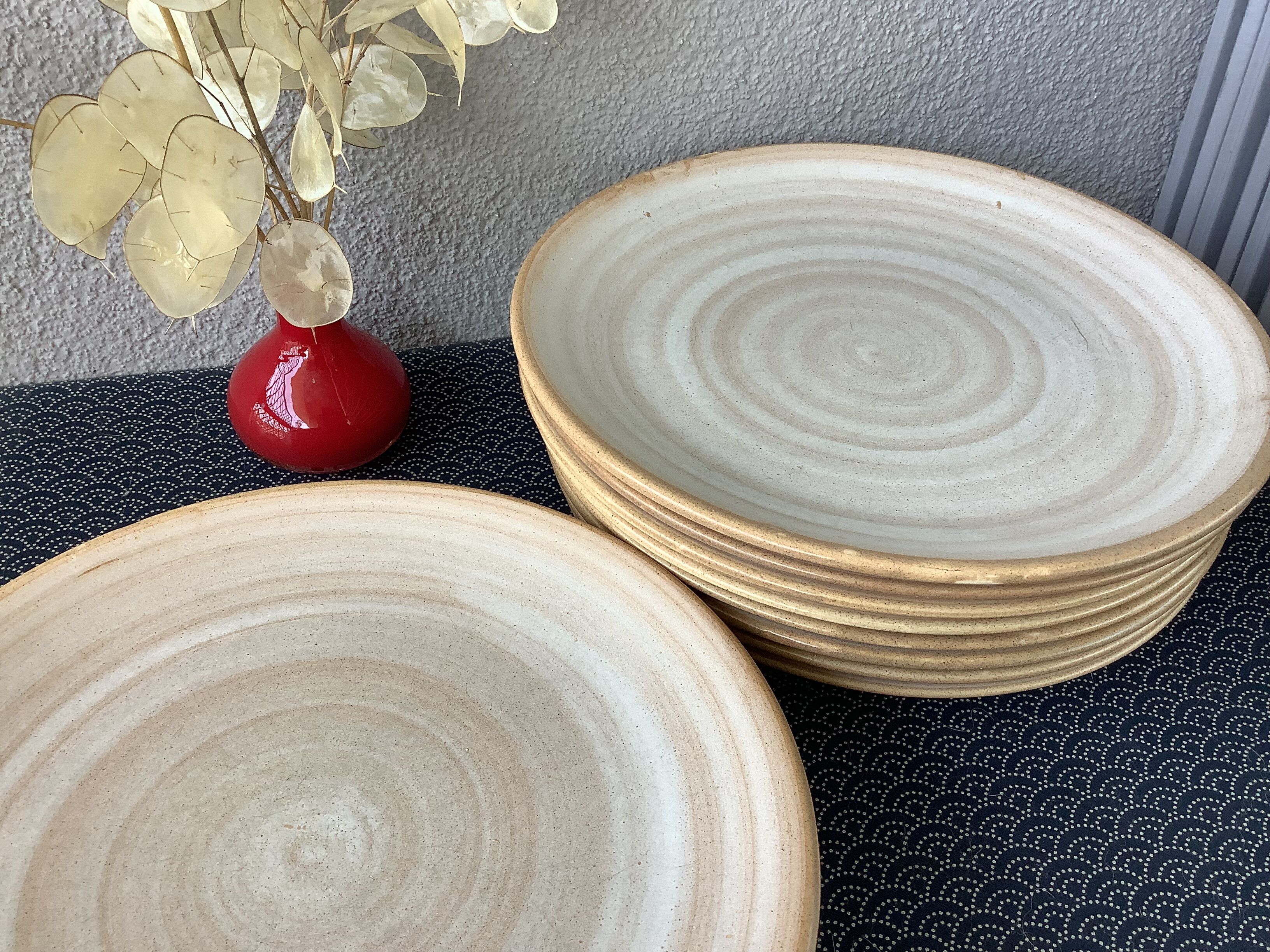 Niderviller plates model Modernist style stone