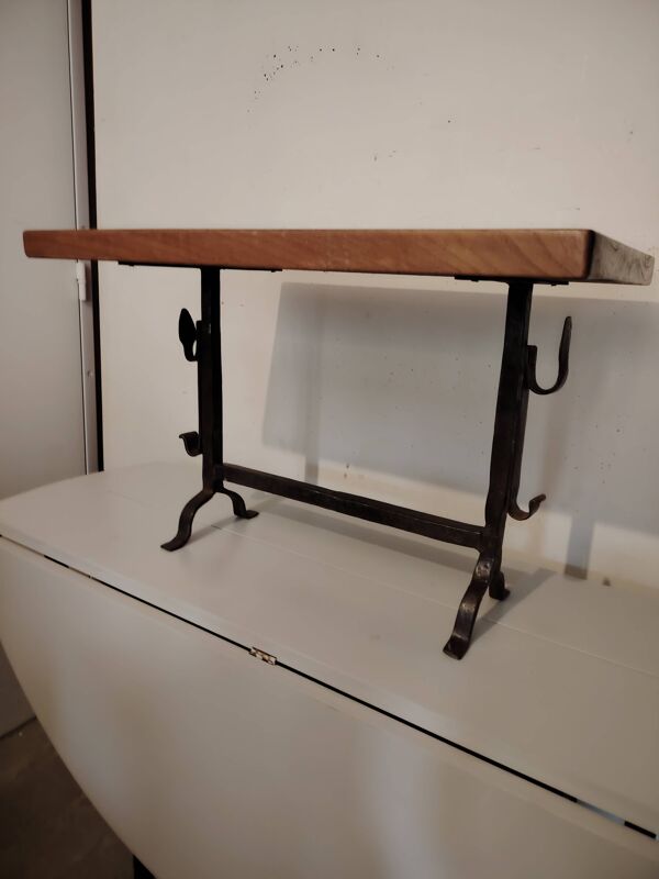 Table basse en bois massif et fer forgé