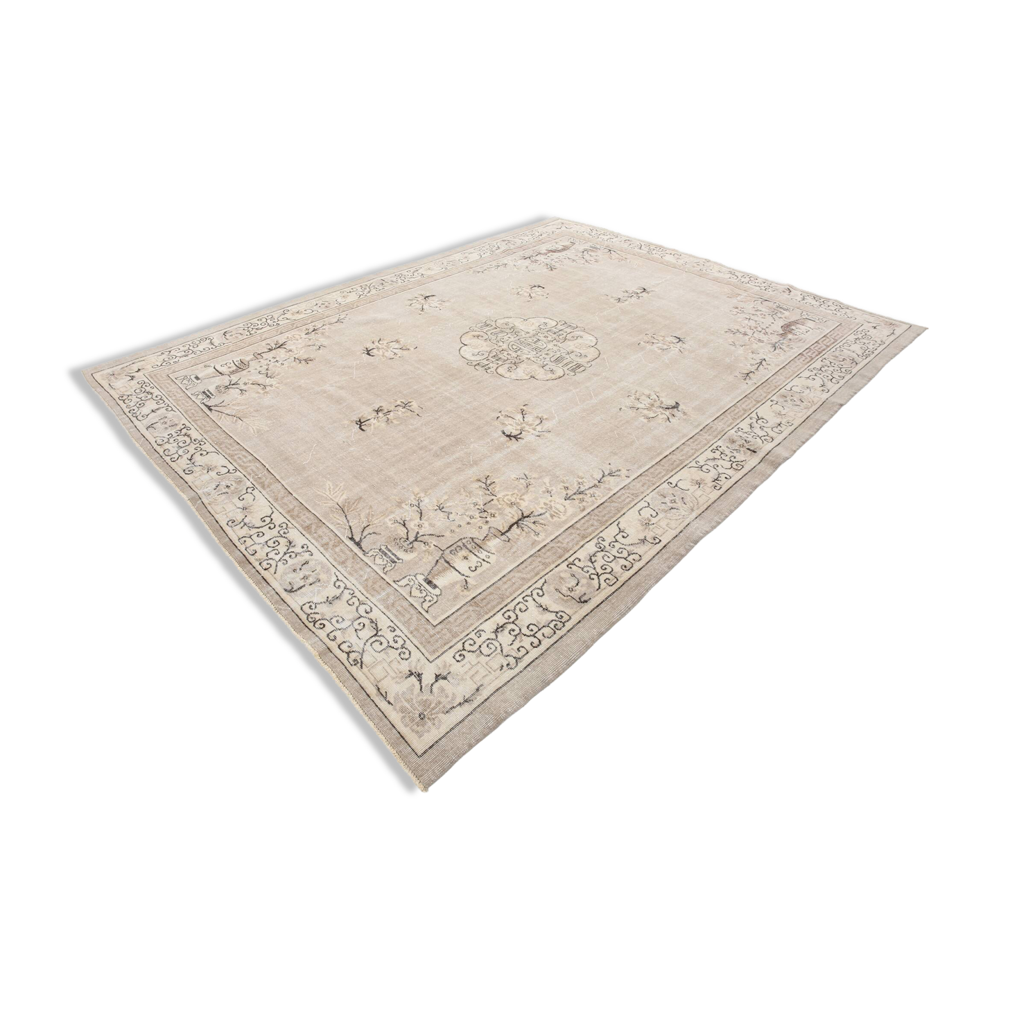 Tapis oriental vintage beige