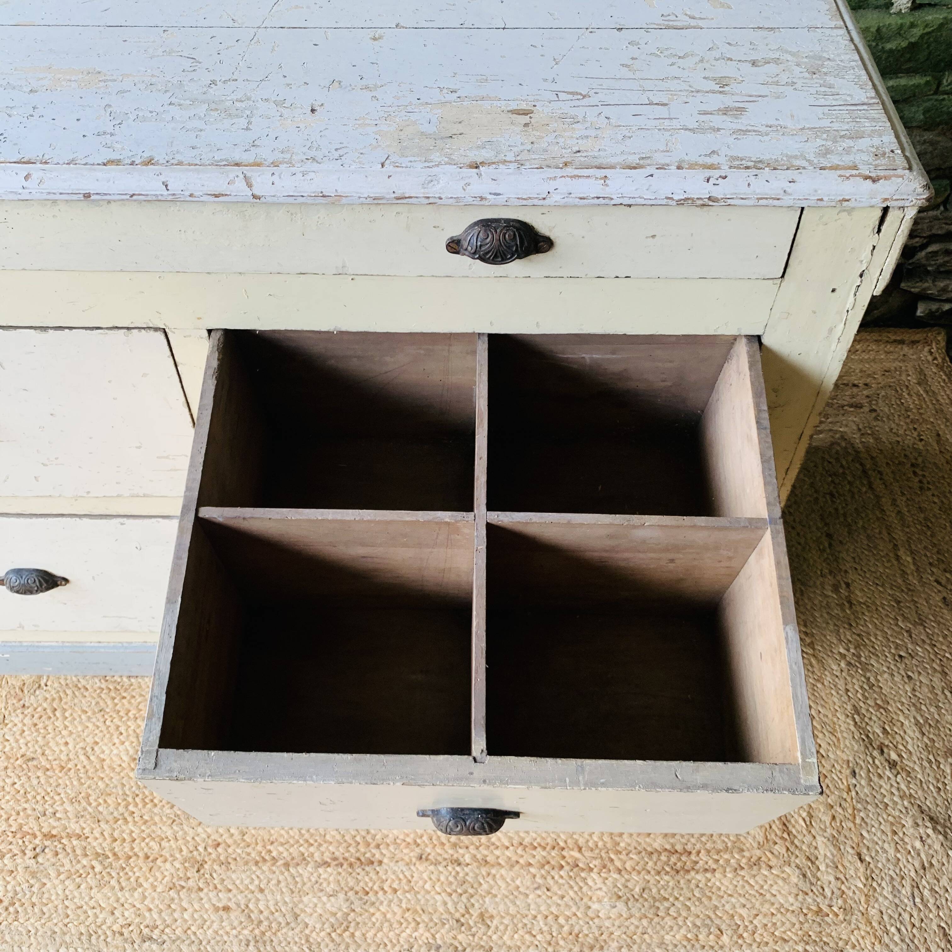 Sideboard / Trade furniture