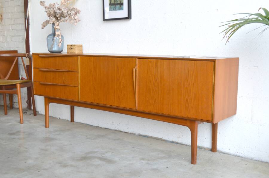 Enfilade by McIntosh 200 cm