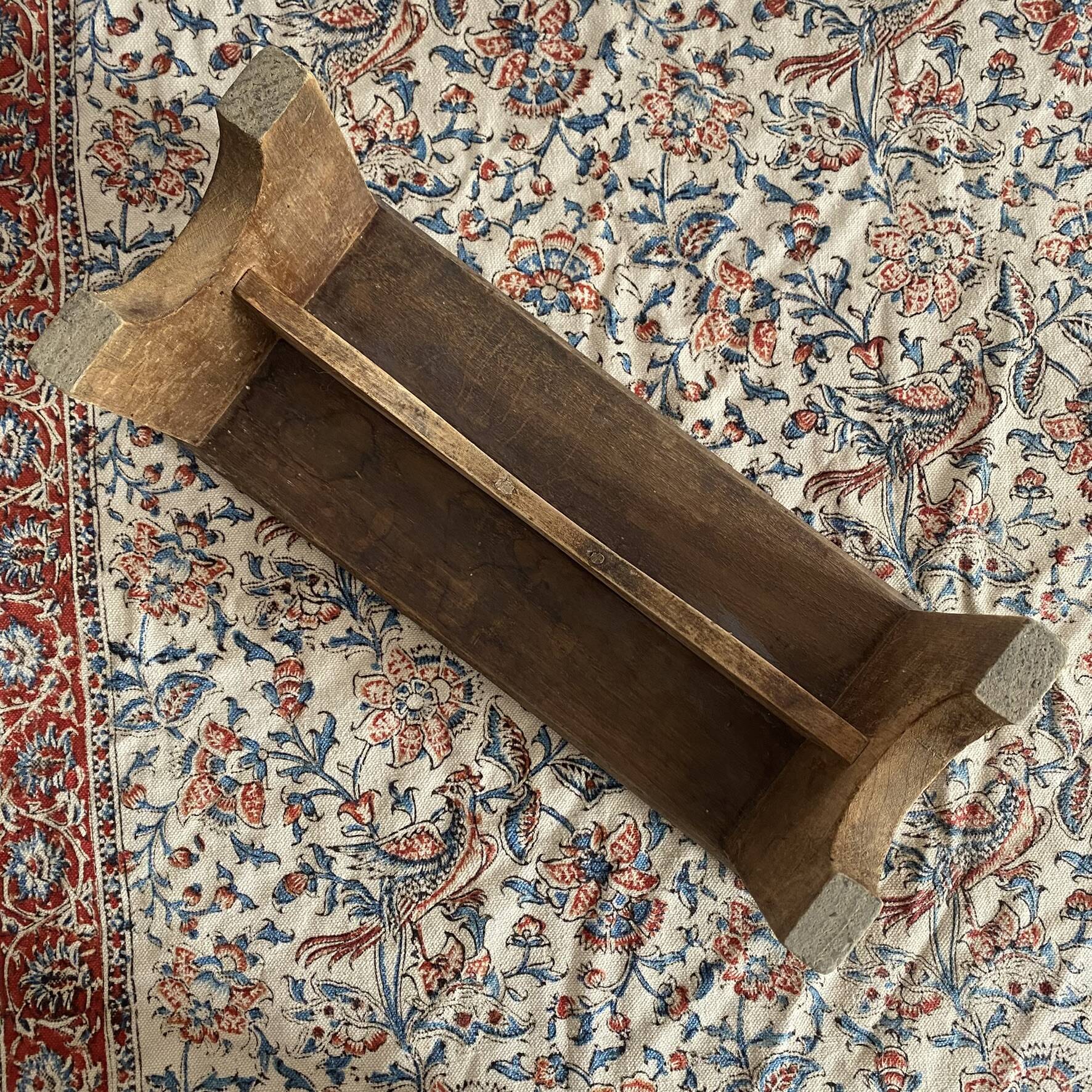 Minimalist low stool