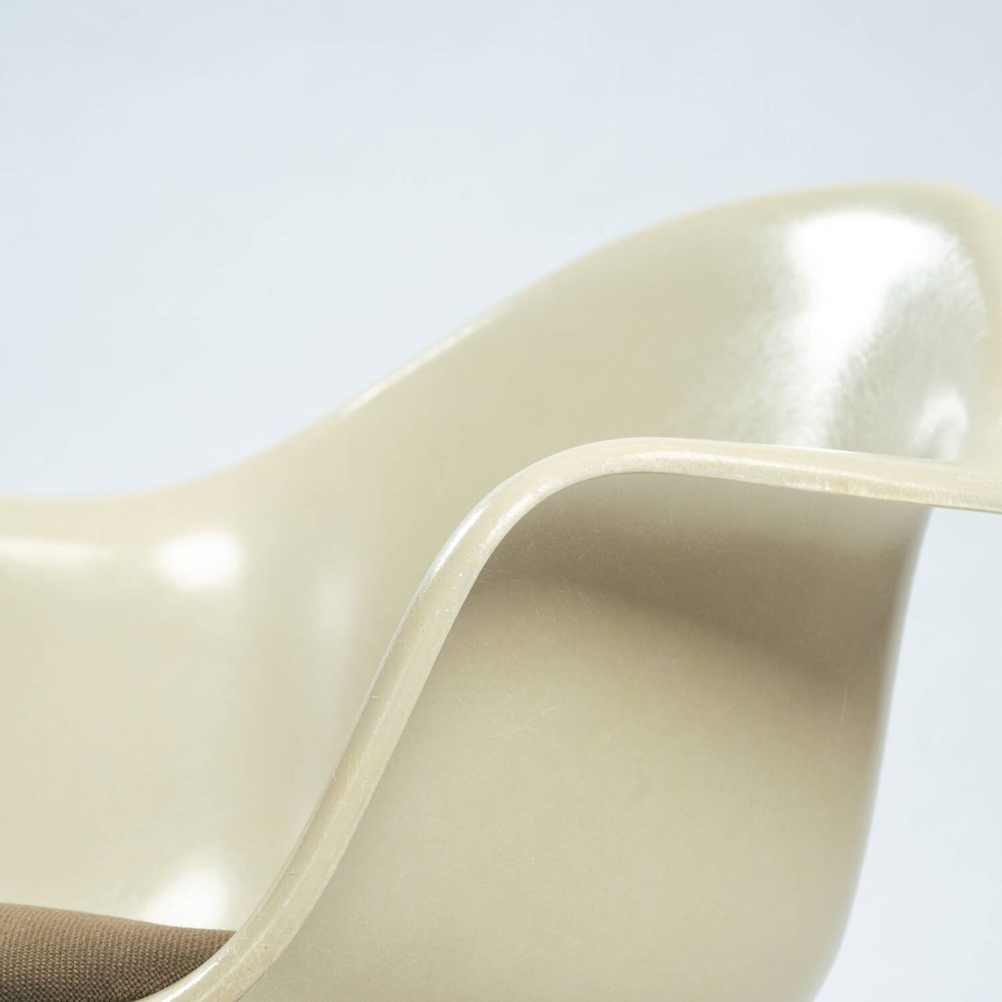 Fauteuil berceau LAR Cats de Charles et Ray Eames pour Herman Miller, années 1970