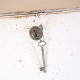 Commode peint en gris gustavien des années 1790