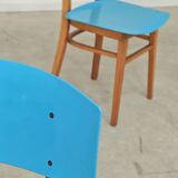 Pair of wooden and plastic chairs Ton Bystrice Thonet