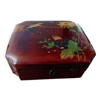 coffret/boîte à bijoux en bois laqué à décor asiatique